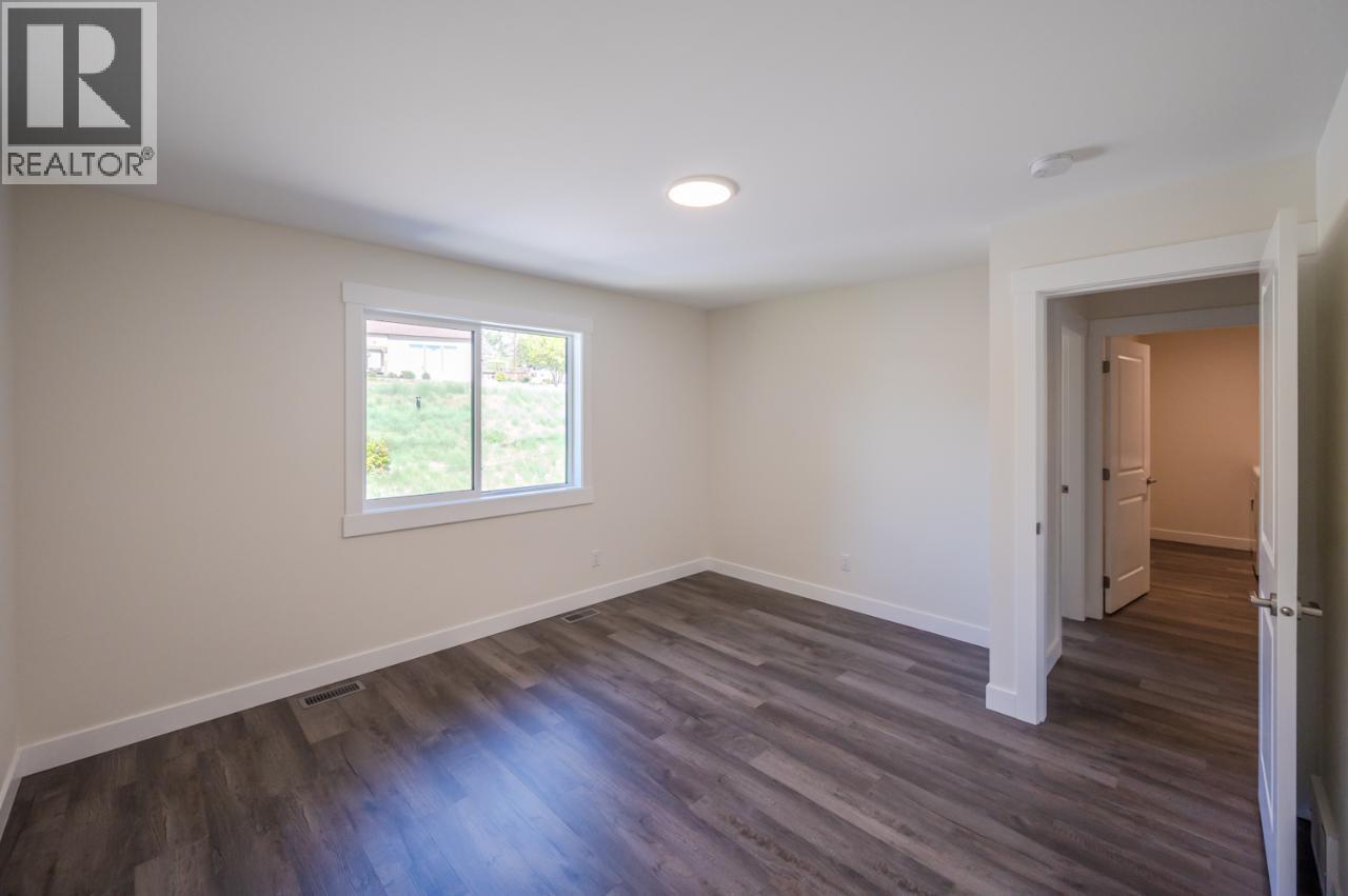 6380 Okanagan Street, Oliver, British Columbia  V0H 1T0 - Photo 33 - 10371797