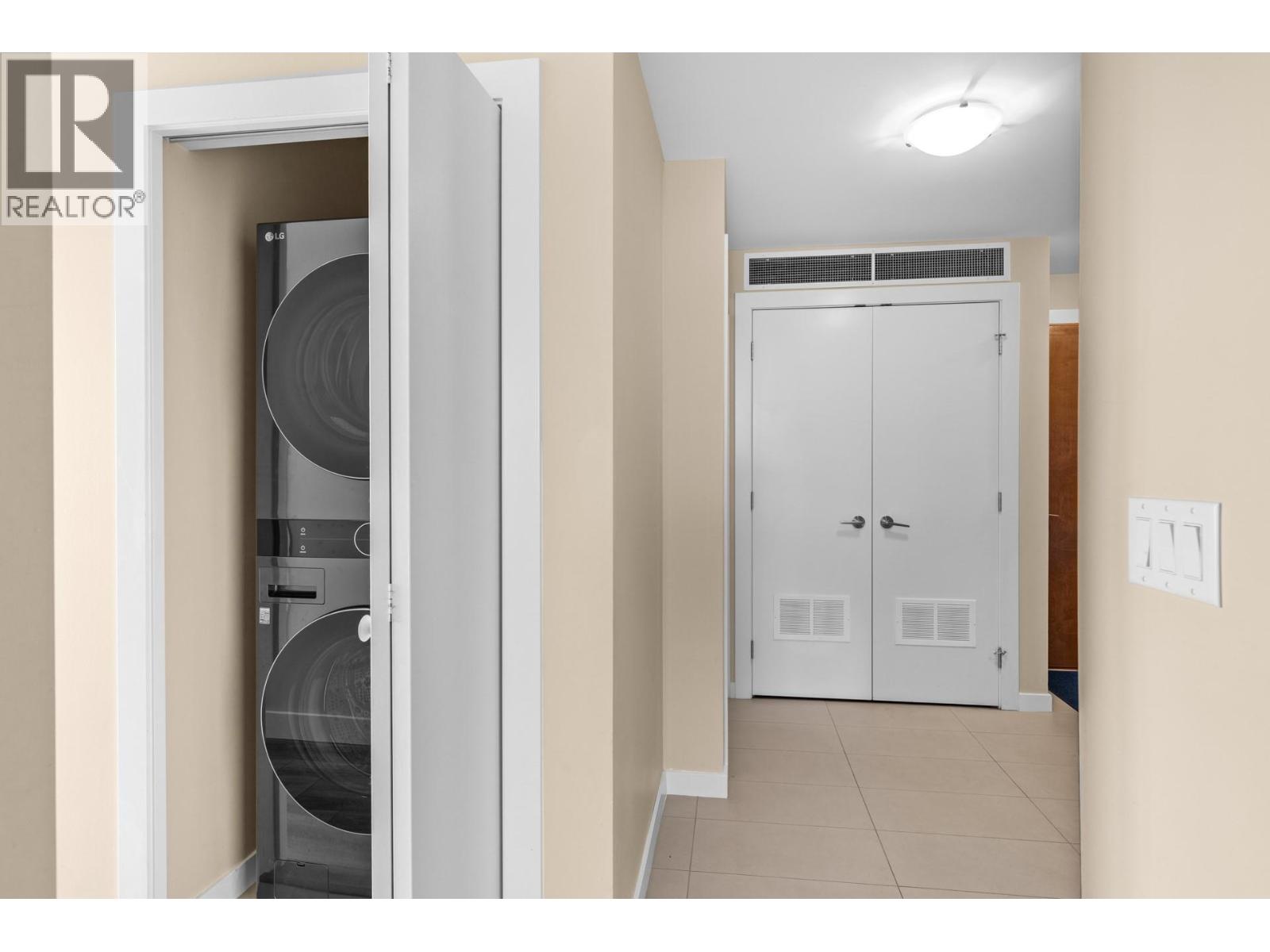 1075 Sunset Drive Unit# 2103, Kelowna, British Columbia  V1Y 9Y9 - Photo 14 - 10371782