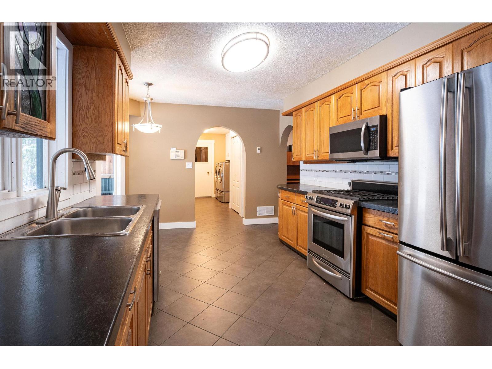 1557 Nichol Road, Revelstoke, British Columbia  V0E 2S1 - Photo 18 - 10371737