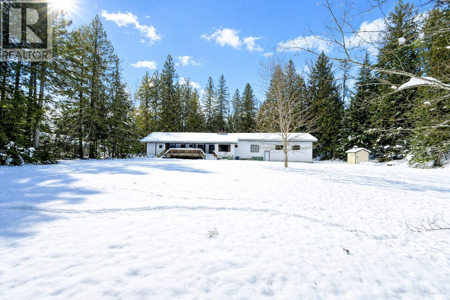 1557 Nichol Road, Revelstoke, British Columbia  V0E 2S1 - Photo 4 - 10371737