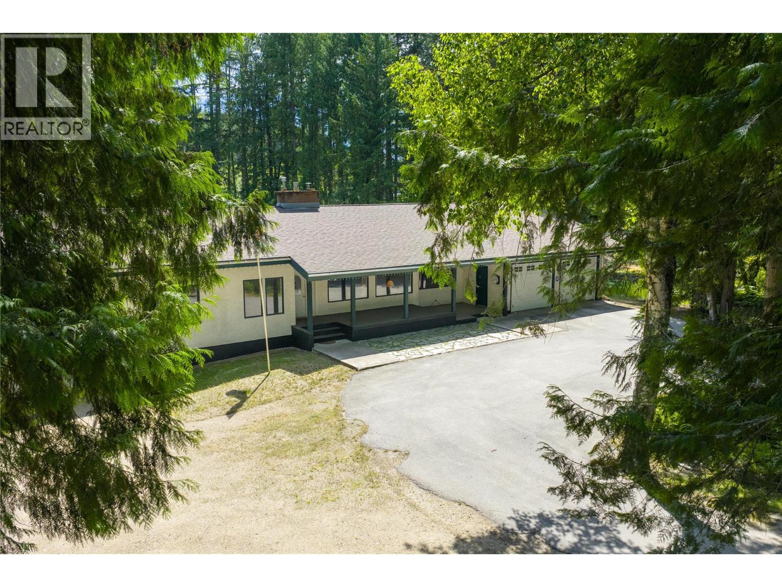 1557 Nichol Road, Revelstoke, British Columbia  V0E 2S1 - Photo 42 - 10371737