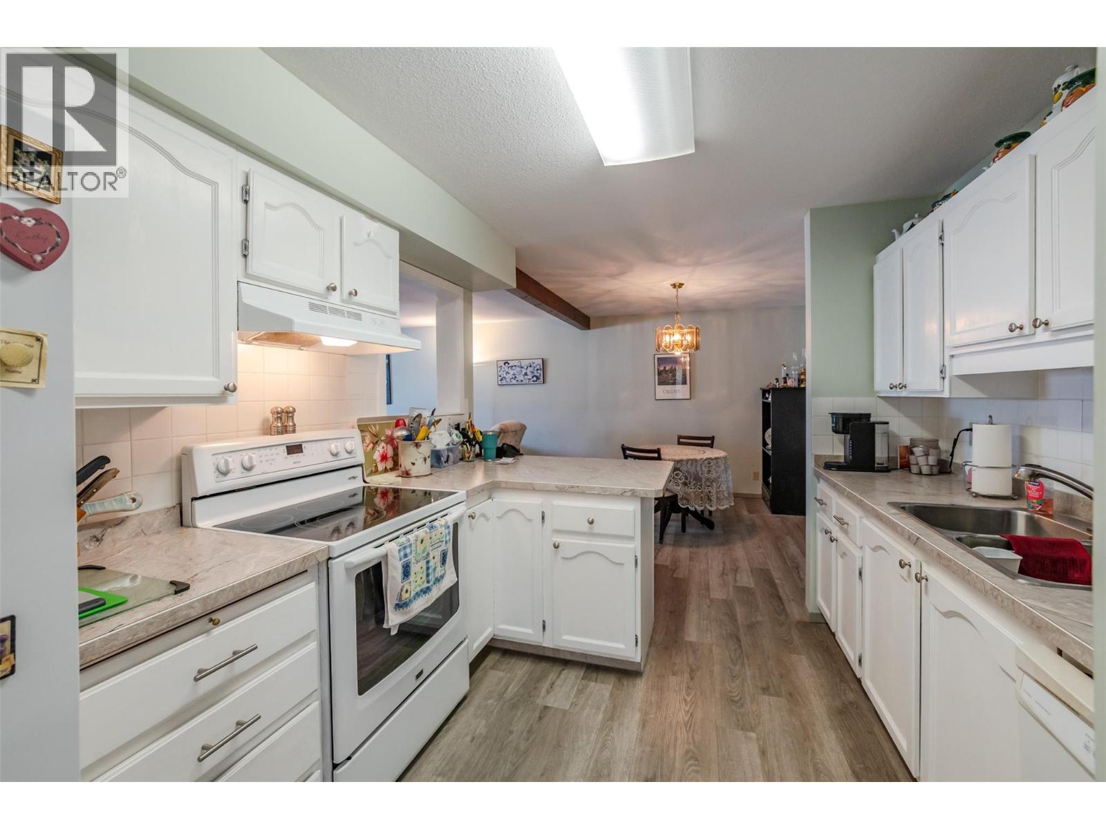195 Warren Avenue W Unit# 406, Penticton, British Columbia  V2A 3N1 - Photo 6 - 10371922