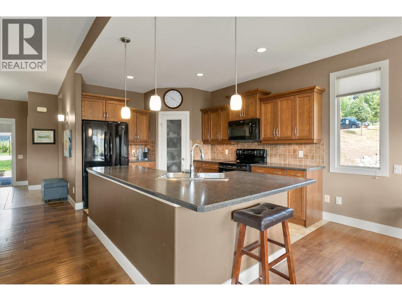 2421 Glacier Court Unit# 21, Kelowna, British Columbia  V1V 3A6 - Photo 5 - 10371872
