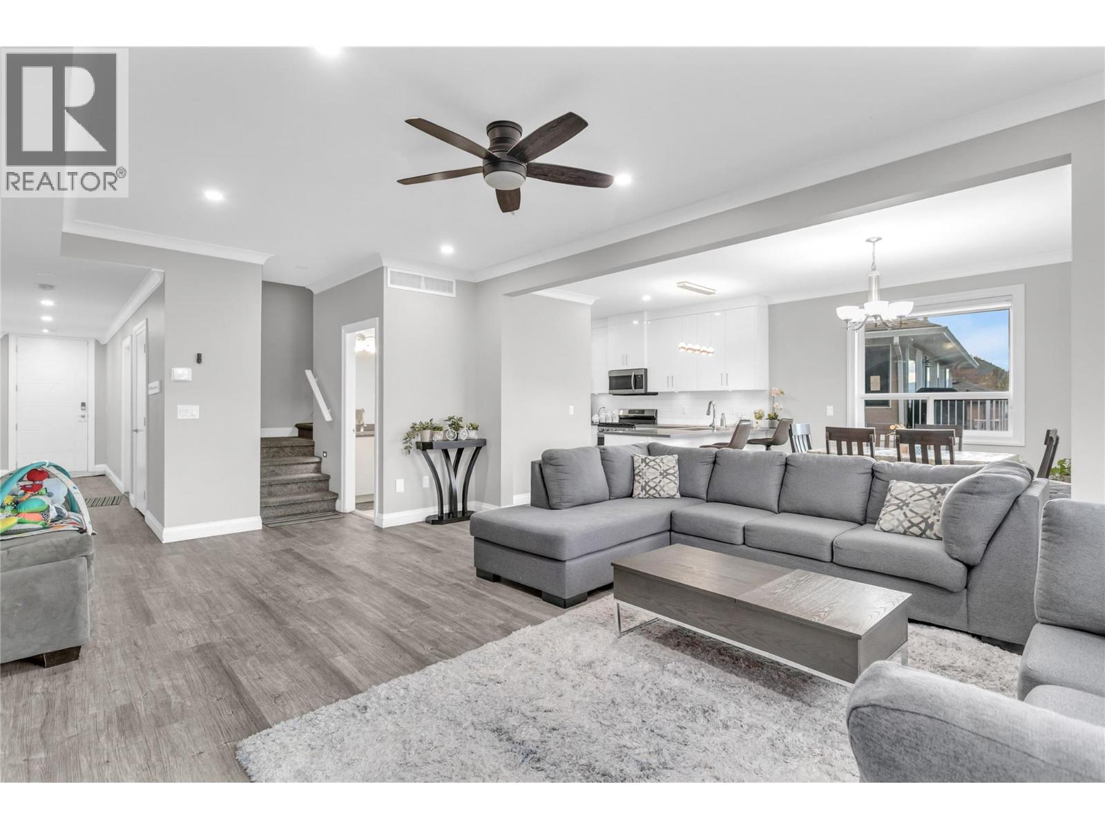 148 Summerhill Place, Kelowna, British Columbia  V1V 1T6 - Photo 4 - 10371576