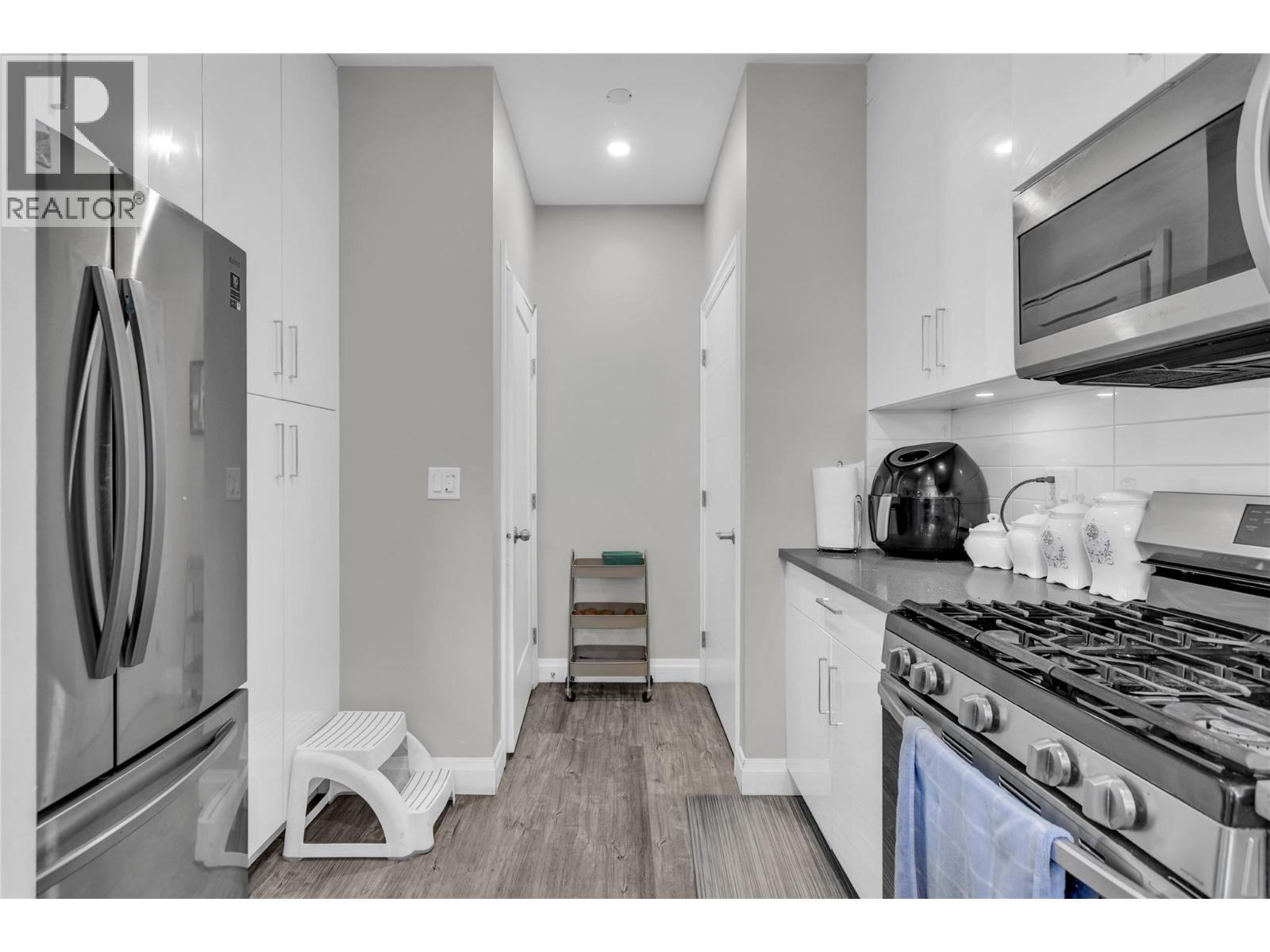 148 Summerhill Place, Kelowna, British Columbia  V1V 1T6 - Photo 9 - 10371576