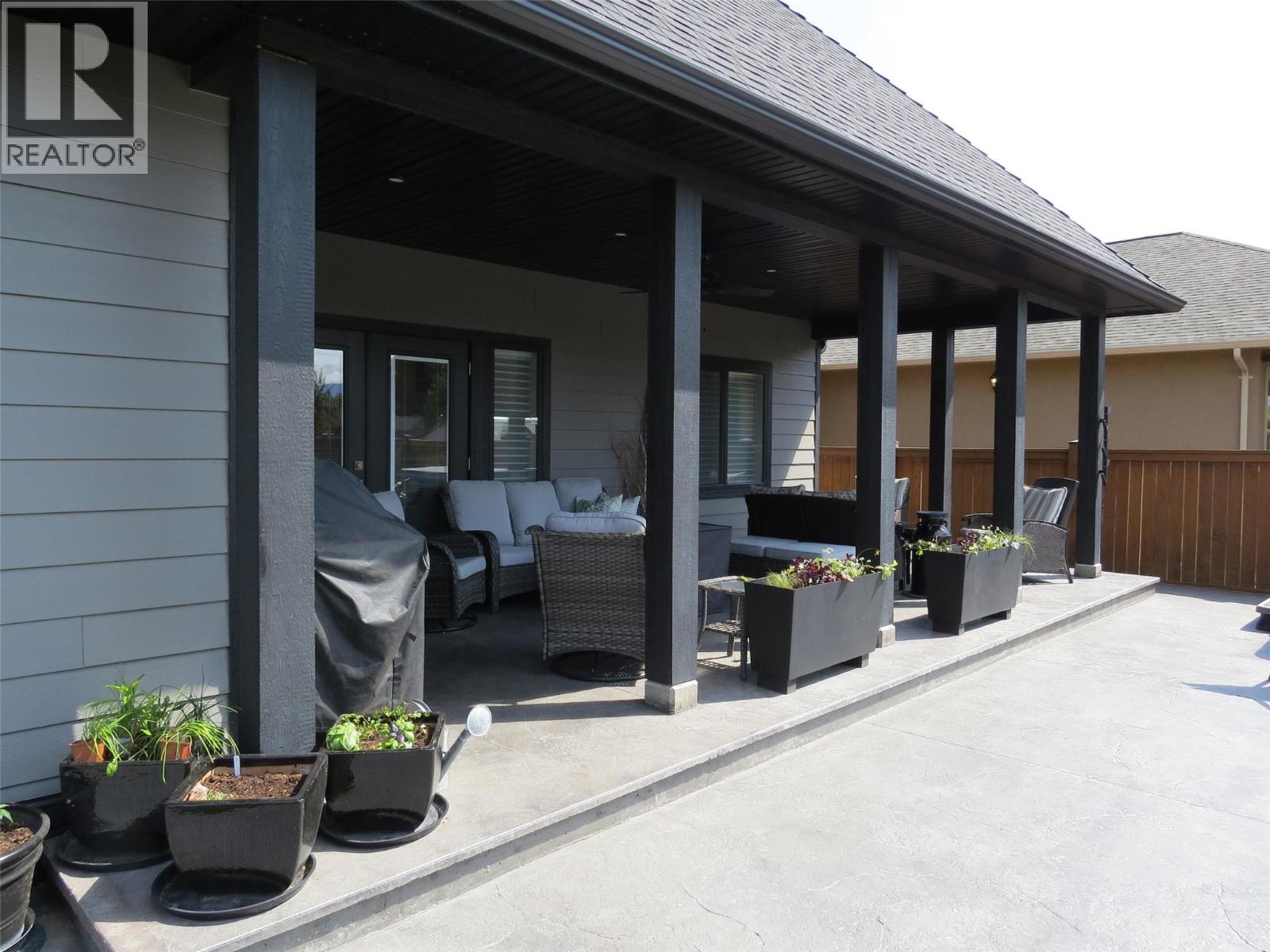 1715 Britton Road, Summerland, British Columbia  V0H 1Z9 - Photo 3 - 10371961