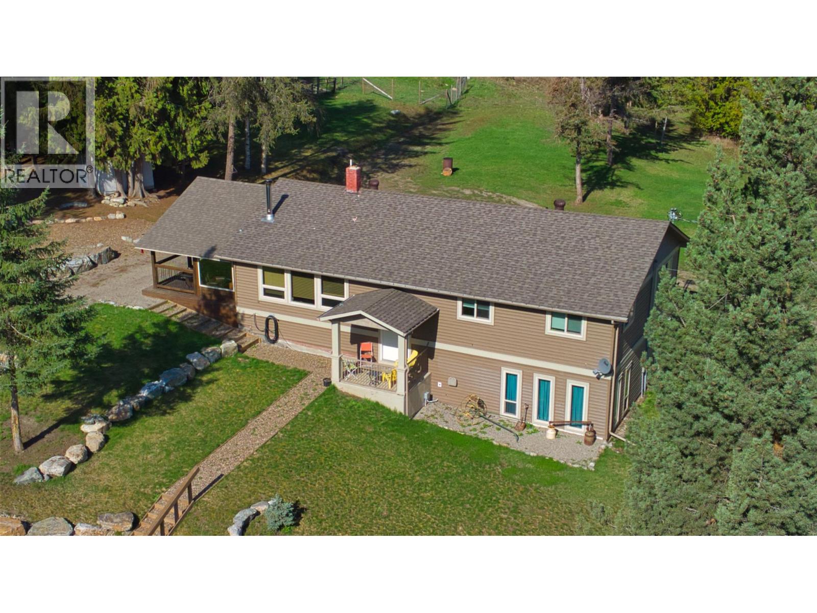 348 Creighton Valley Road, Lumby, British Columbia  V0E 2G1 - Photo 1 - 10371784
