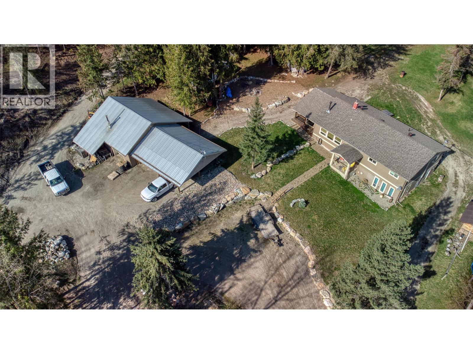348 Creighton Valley Road, Lumby, British Columbia  V0E 2G1 - Photo 4 - 10371784