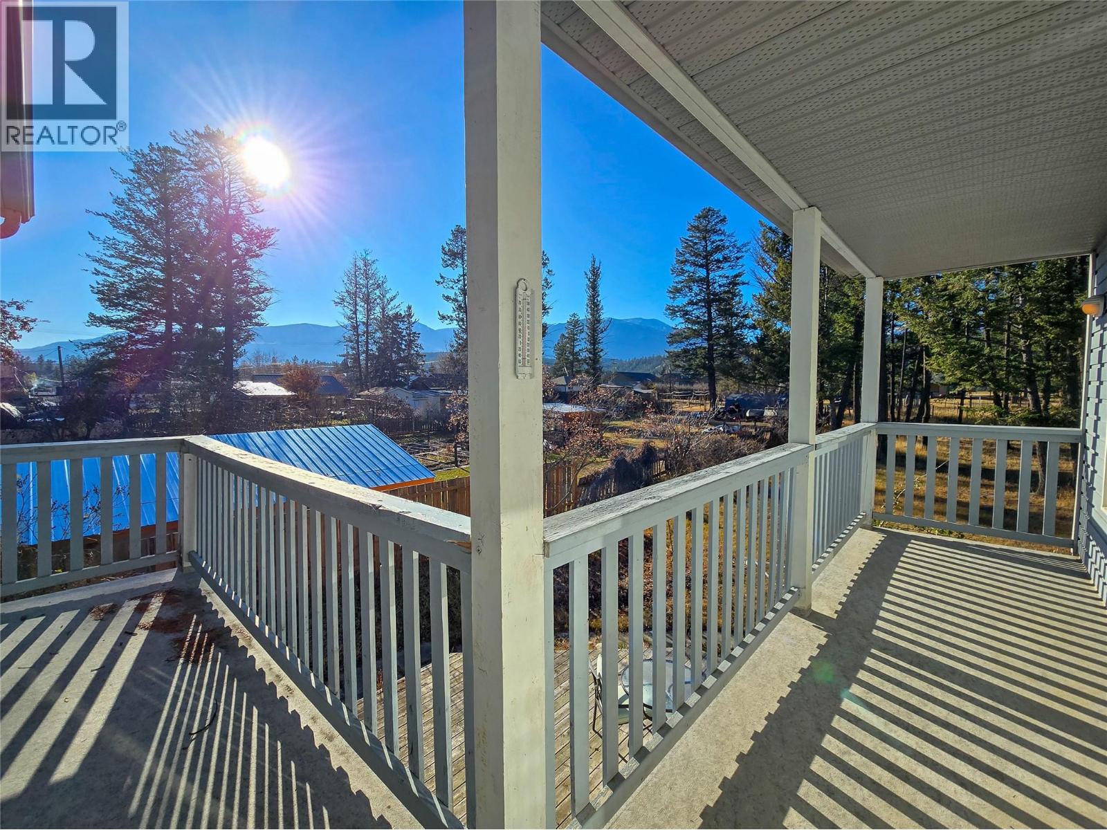 402 12th Avenue, Invermere, British Columbia  V0A 1K0 - Photo 6 - 10371907