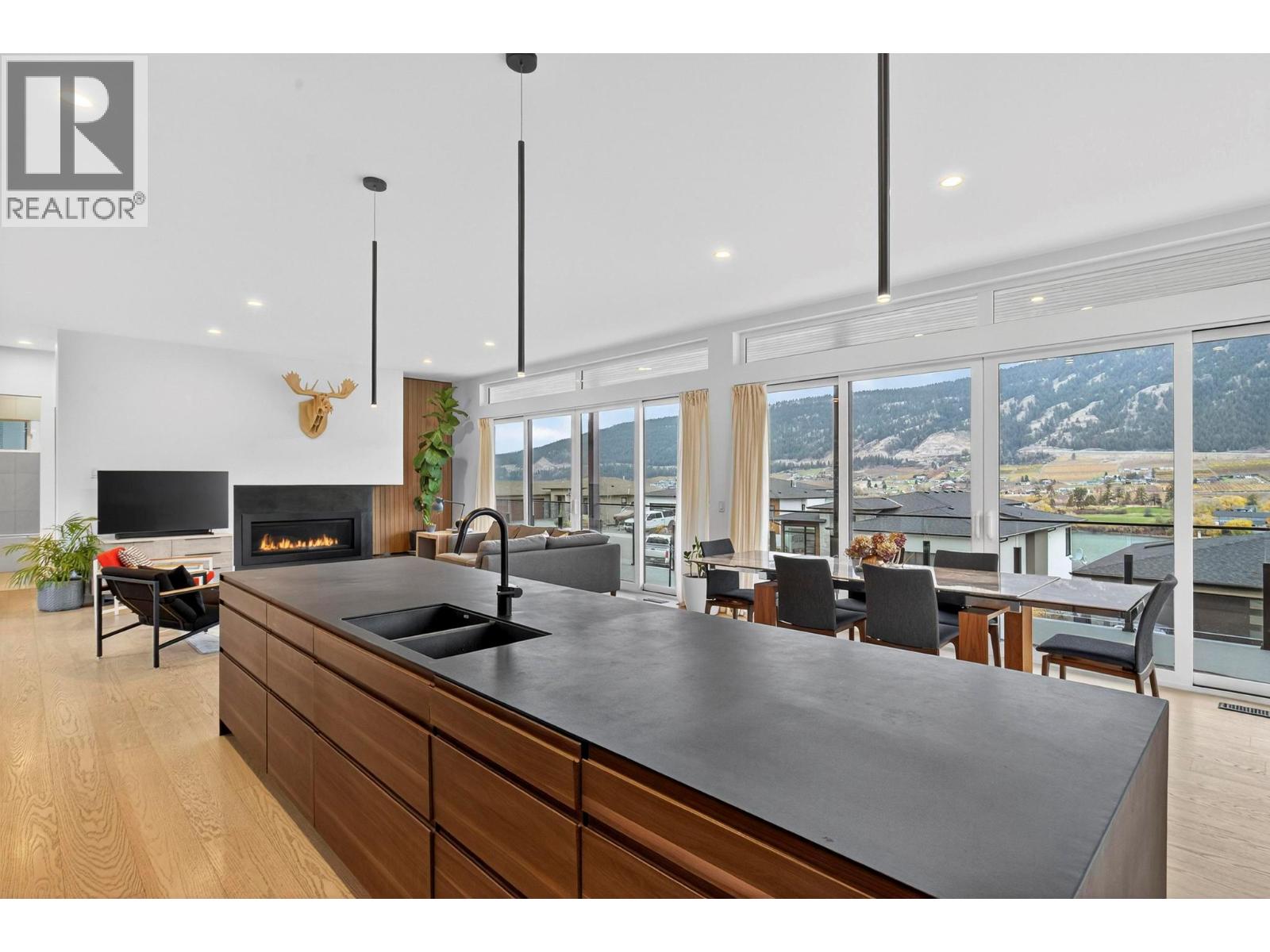 15873 Kobayashi Court, Lake Country, British Columbia  V4V 2T6 - Photo 14 - 10371970