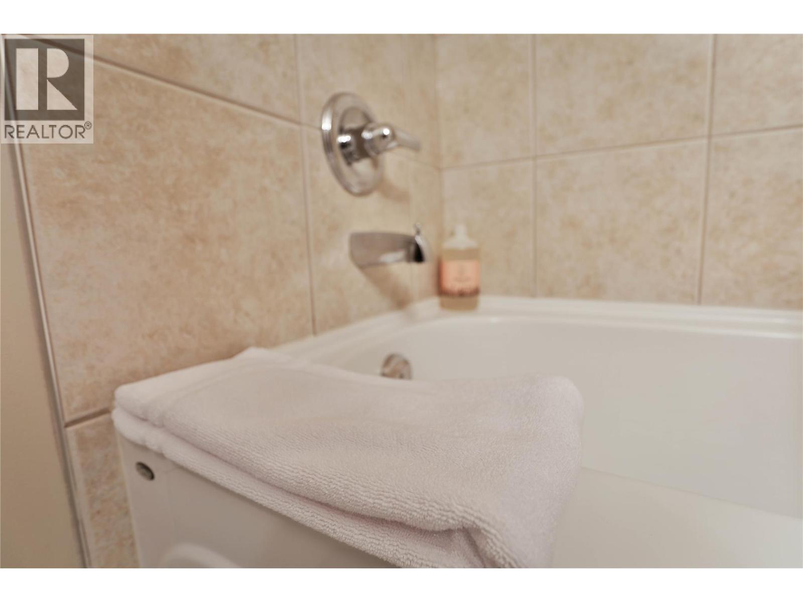 1500 Mcdonald Avenue Unit# 305, Fernie, British Columbia  V0B 1M1 - Photo 12 - 10371957