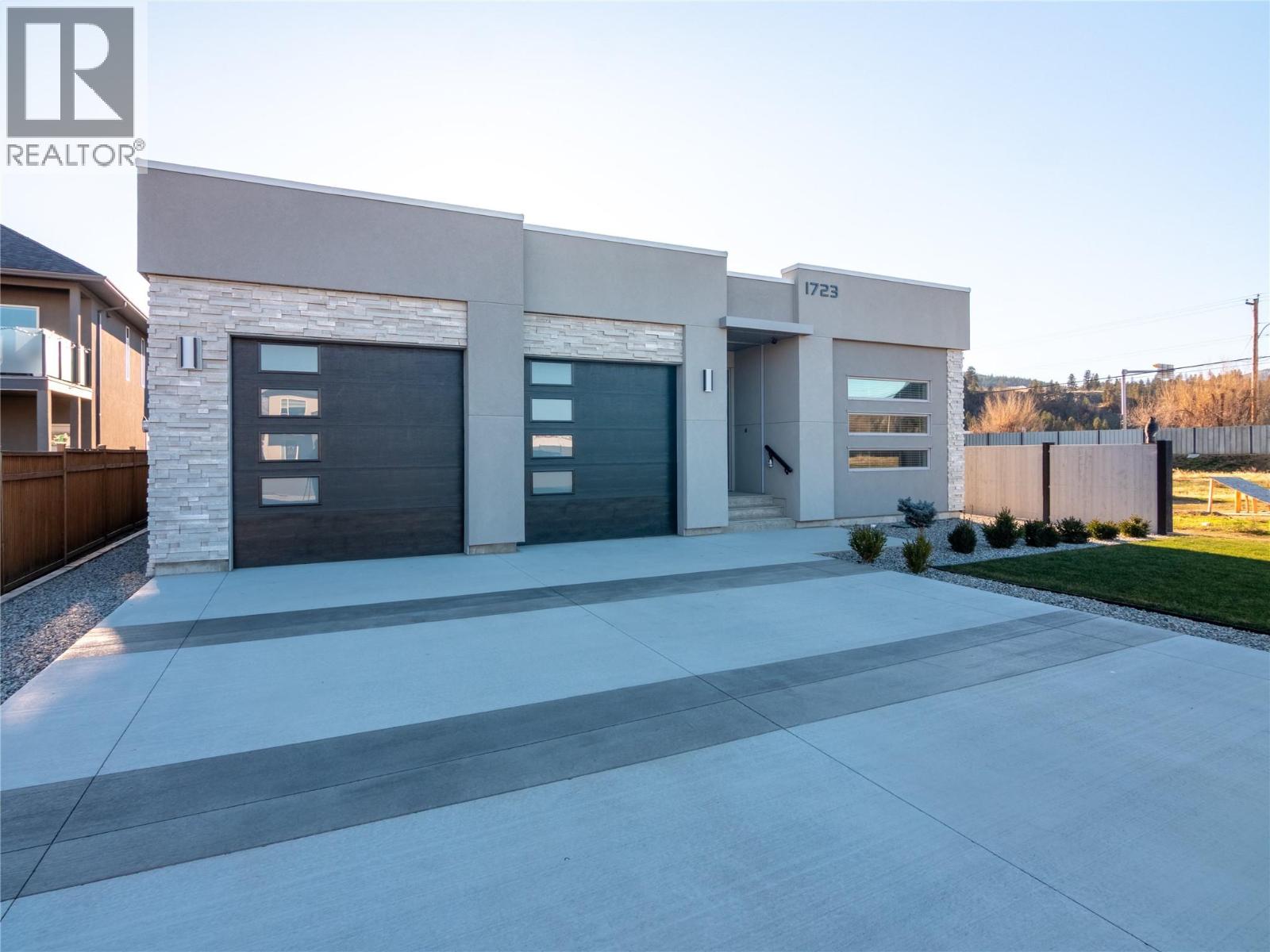 1723 Treffry Place, Summerland, British Columbia  V0H 1Z9 - Photo 1 - 10371530