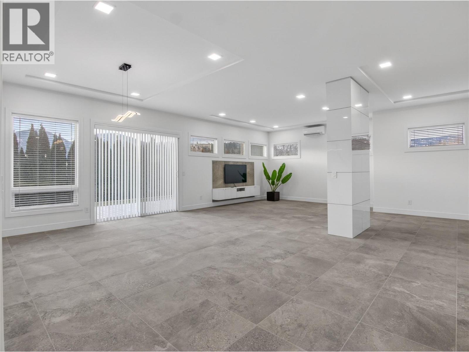 1723 Treffry Place, Summerland, British Columbia  V0H 1Z9 - Photo 4 - 10371530