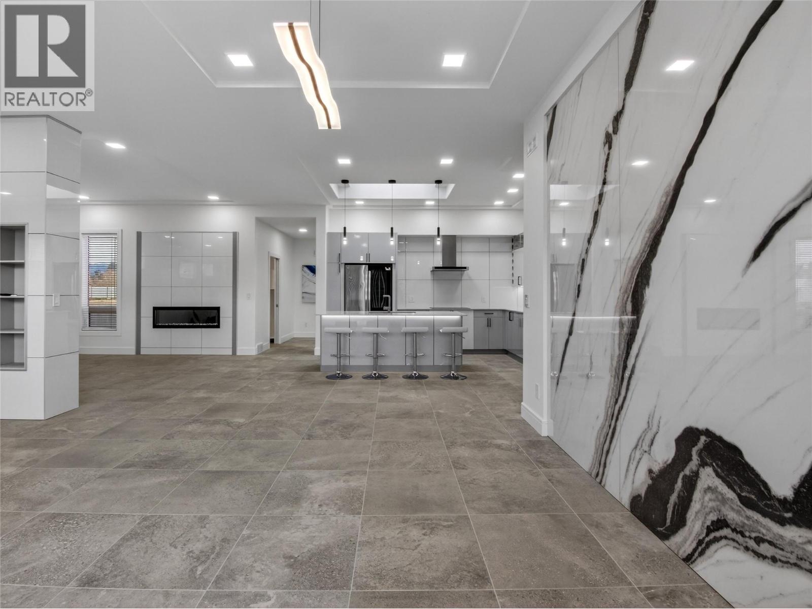 1723 Treffry Place, Summerland, British Columbia  V0H 1Z9 - Photo 8 - 10371530