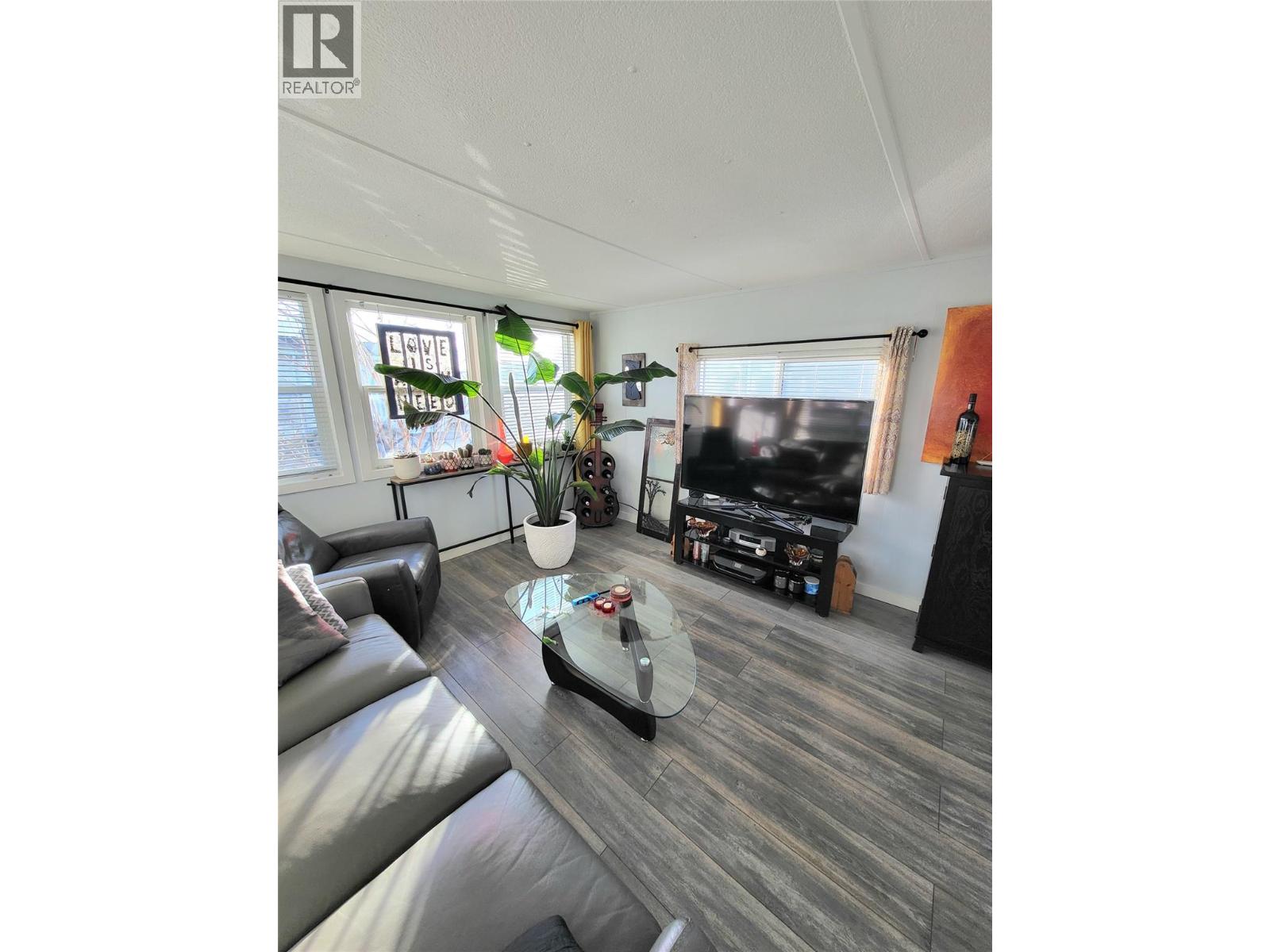 98 Okanagan Avenue Unit# 47, Penticton, British Columbia  V2A 3J5 - Photo 2 - 10372007