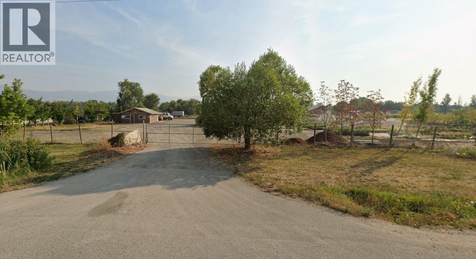 3740 Casorso Road, Kelowna, British Columbia  V1W 4M8 - Photo 4 - 10370971