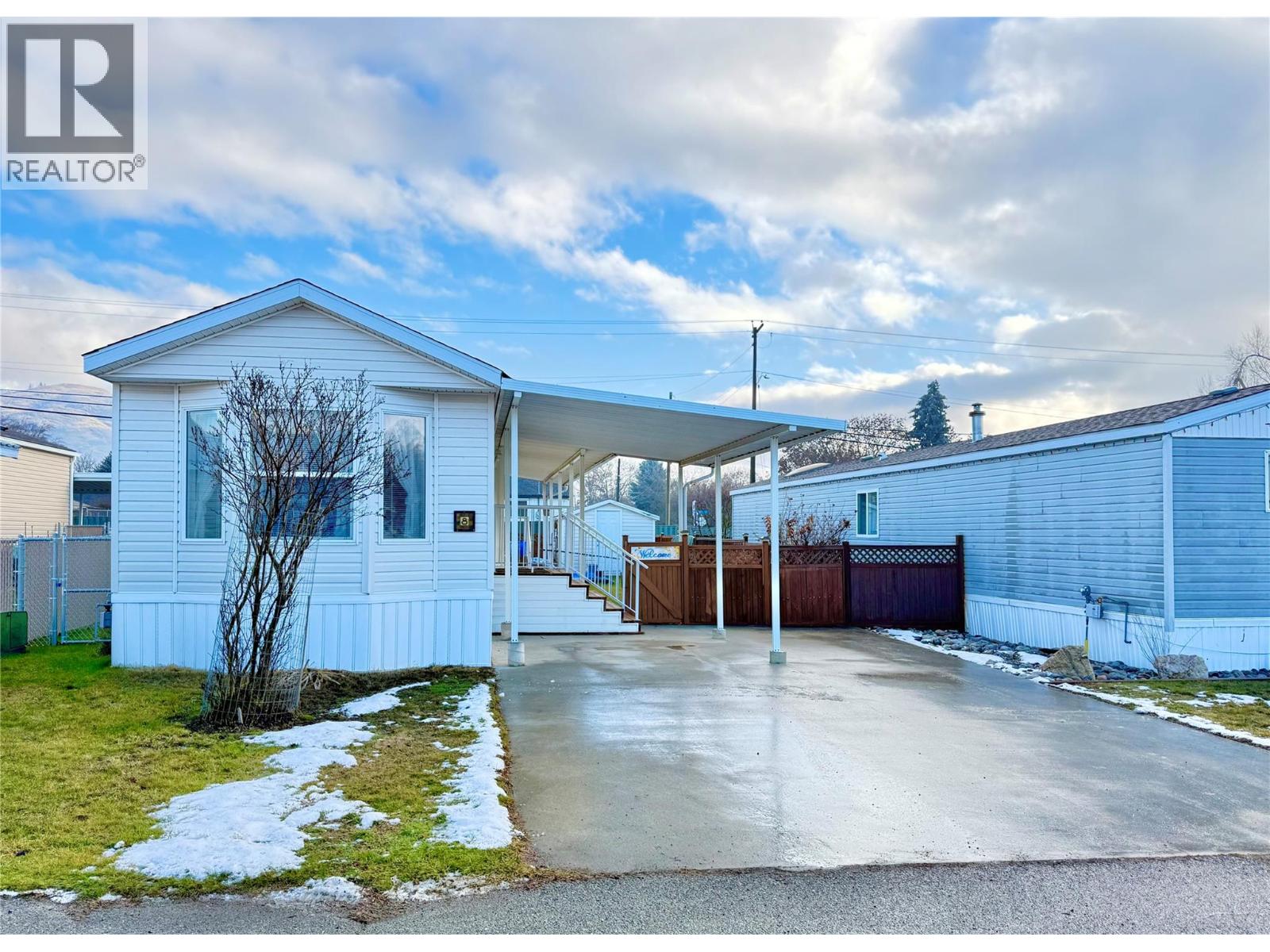 7225 Boundary Drive Unit# 8, Grand Forks, British Columbia  V0H 1V0 - Photo 2 - 10371879