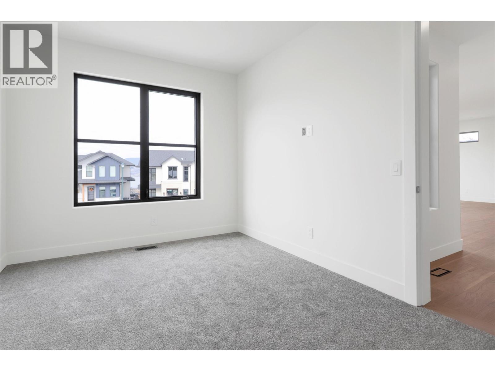 5533 Foothill Court, Kelowna, British Columbia  V1W 0C4 - Photo 30 - 10371715