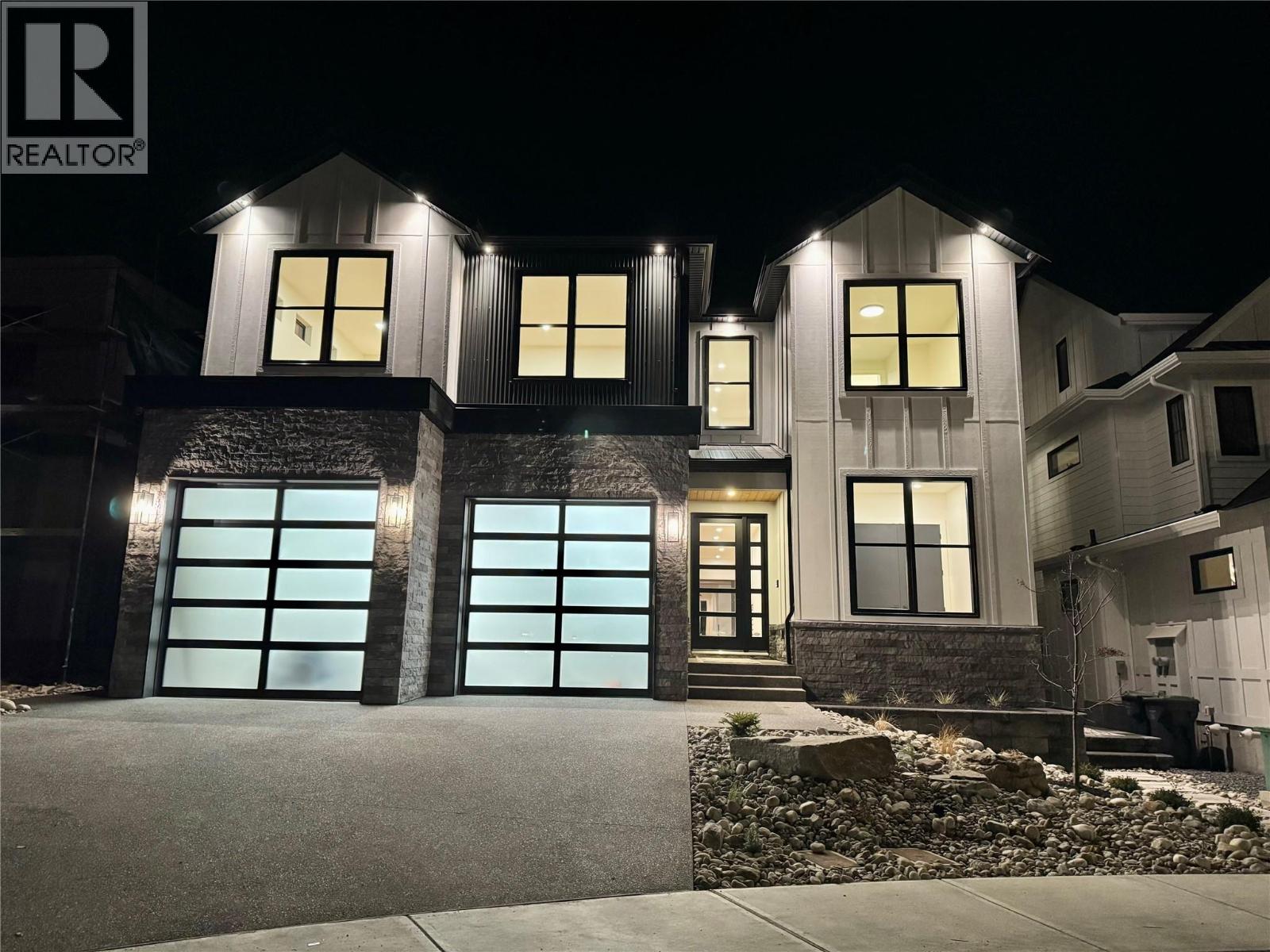 5533 Foothill Court, Kelowna, British Columbia  V1W 0C4 - Photo 4 - 10371715