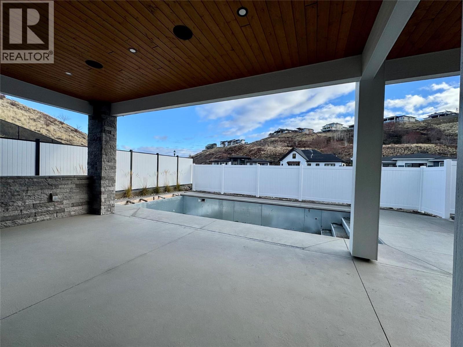5533 Foothill Court, Kelowna, British Columbia  V1W 0C4 - Photo 47 - 10371715