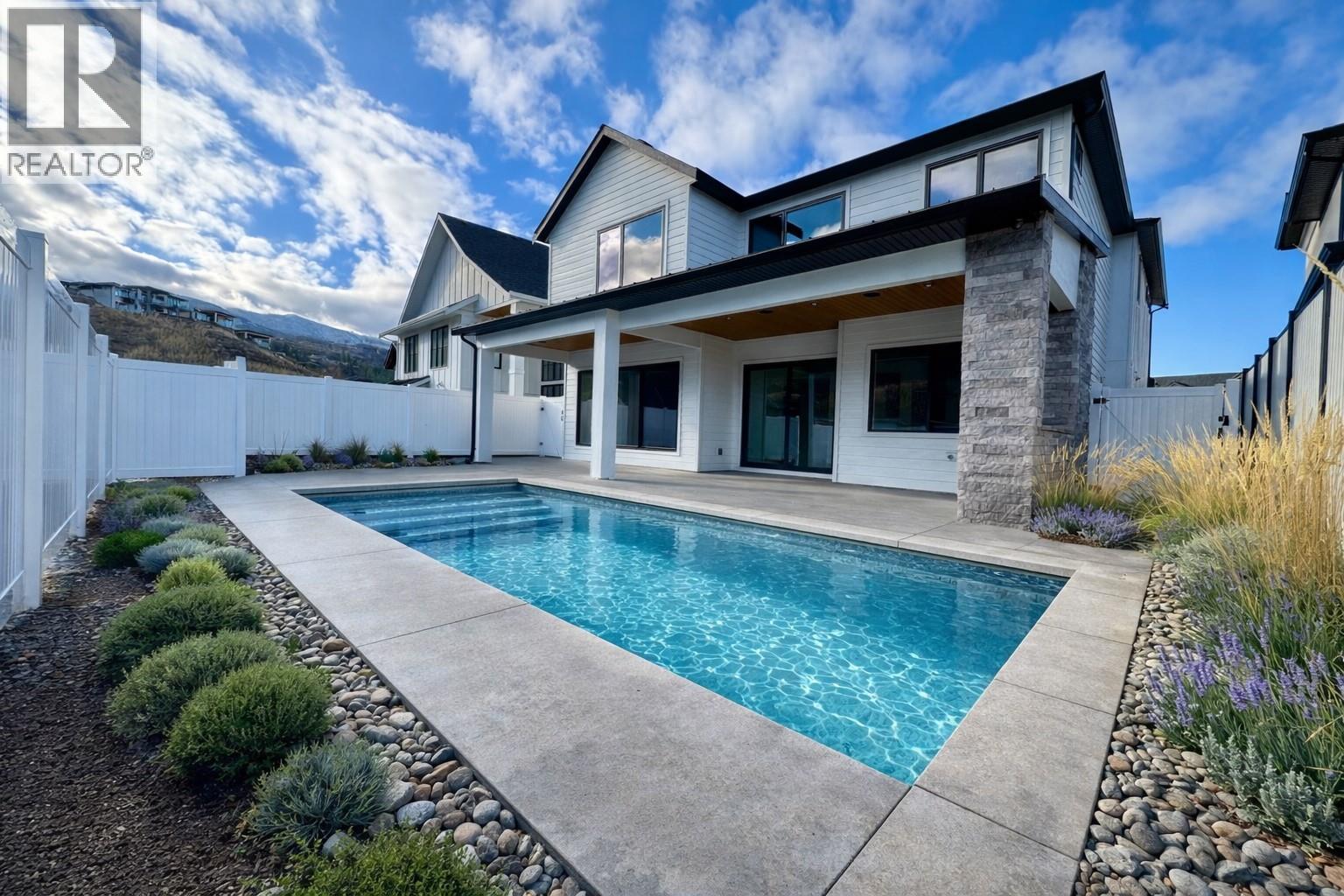 5533 Foothill Court, Kelowna, British Columbia  V1W 0C4 - Photo 48 - 10371715