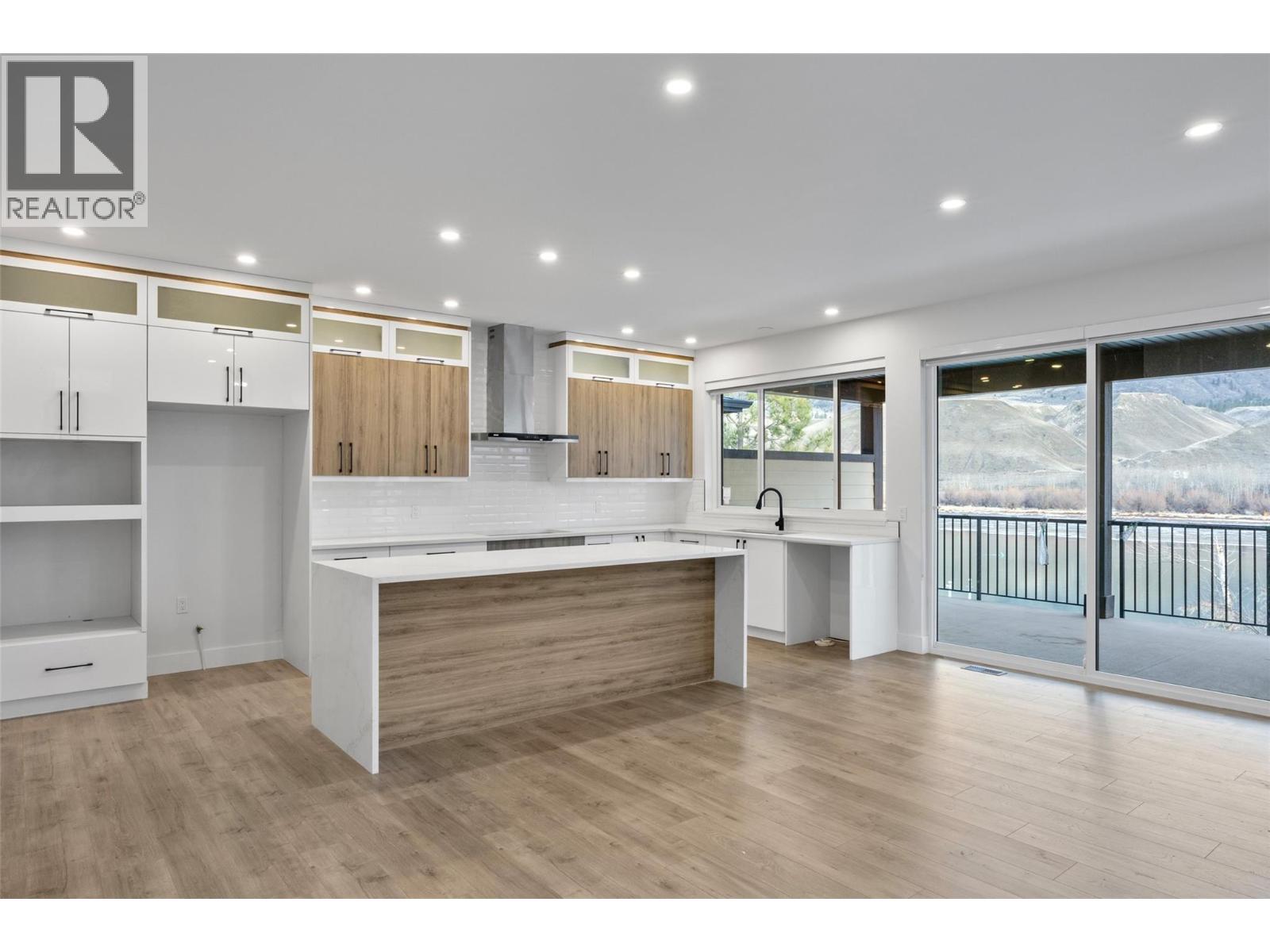 2850 Thompson Drive, Kamloops, British Columbia  V2C 4L7 - Photo 7 - 10372029