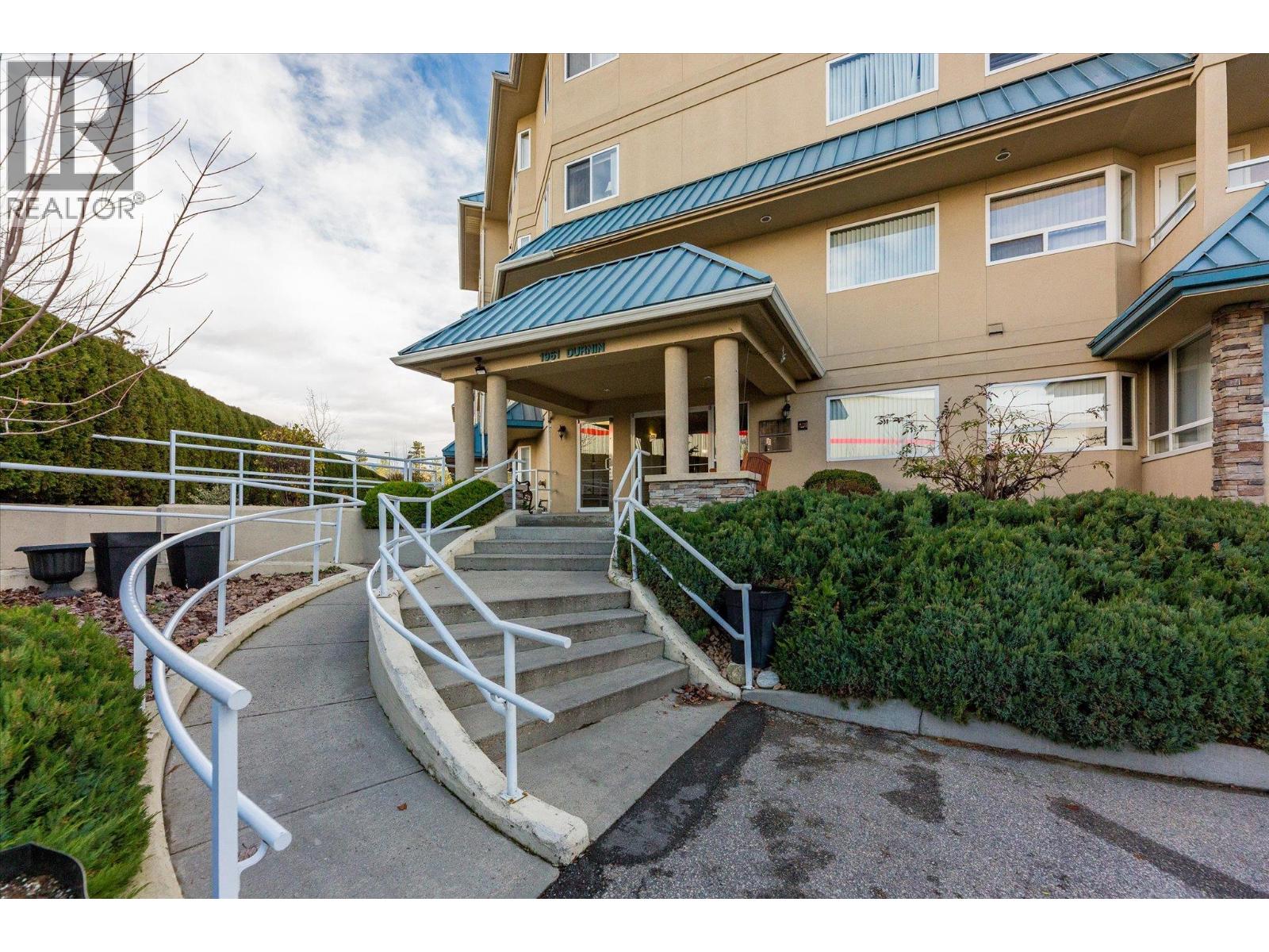 1961 Durnin Road Unit# 408, Kelowna, British Columbia  V1X 7Z6 - Photo 2 - 10371485