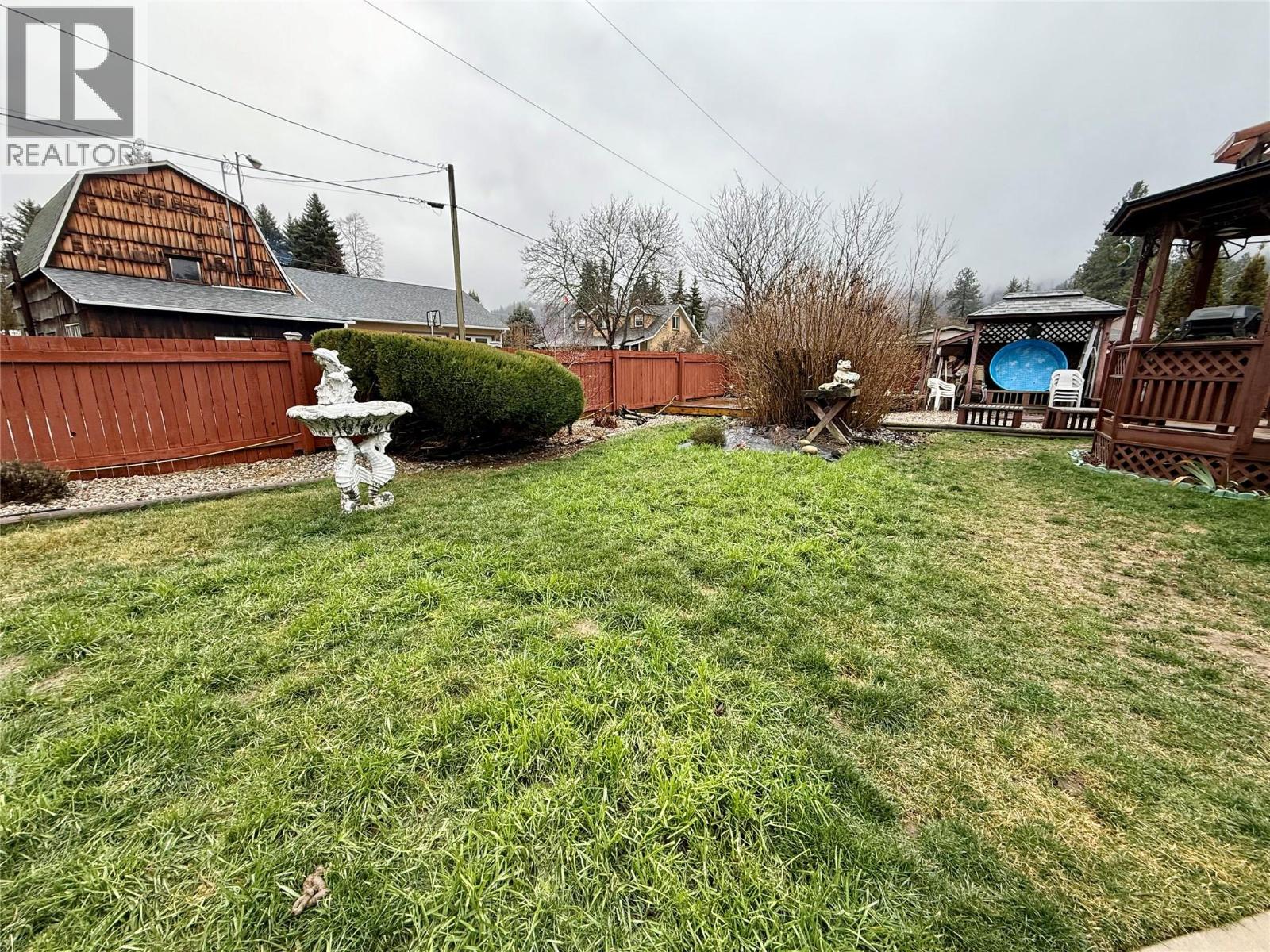 1094 Wanjoff Road, Robson, British Columbia  V0G 1X0 - Photo 31 - 10371827