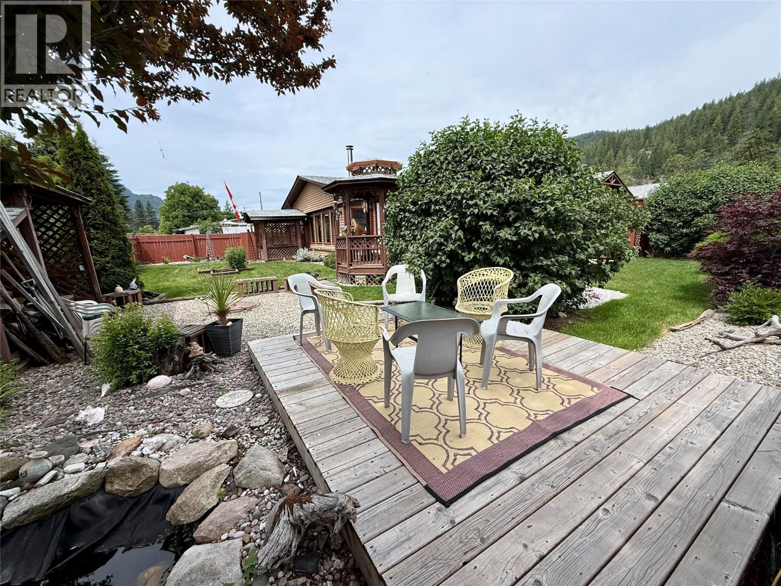 1094 Wanjoff Road, Robson, British Columbia  V0G 1X0 - Photo 42 - 10371827