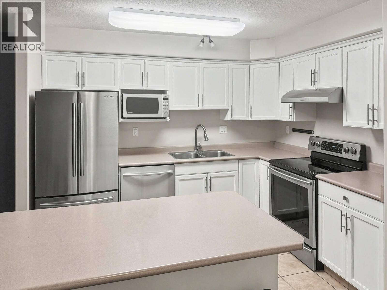 9307 62nd Avenue Unit# 302, Osoyoos, British Columbia  V0H 1V1 - Photo 1 - 10371981