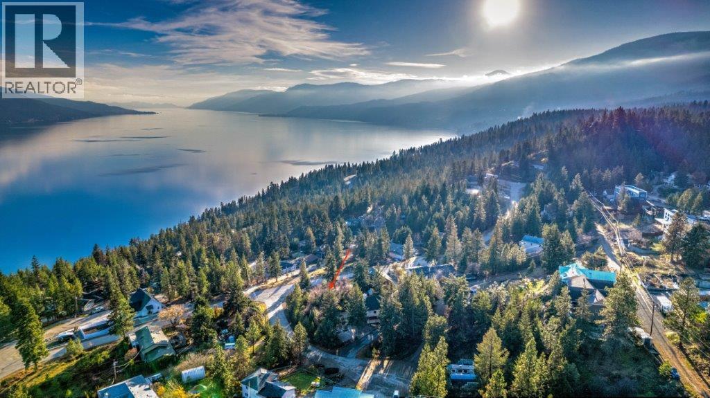 667 Mountain Drive, Vernon, British Columbia  V1H 2B7 - Photo 4 - 10372069