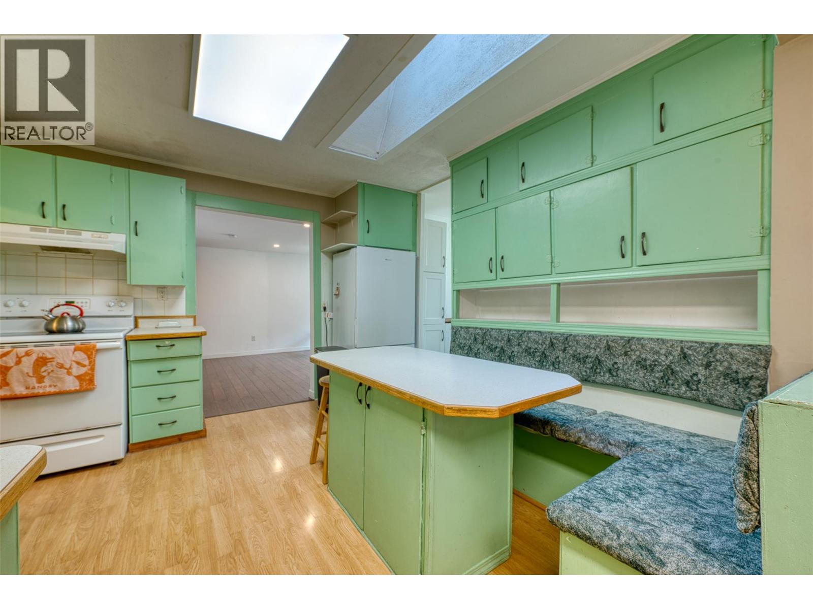 859 Lawson Avenue, Kelowna, British Columbia  V1Y 6S9 - Photo 24 - 10371942