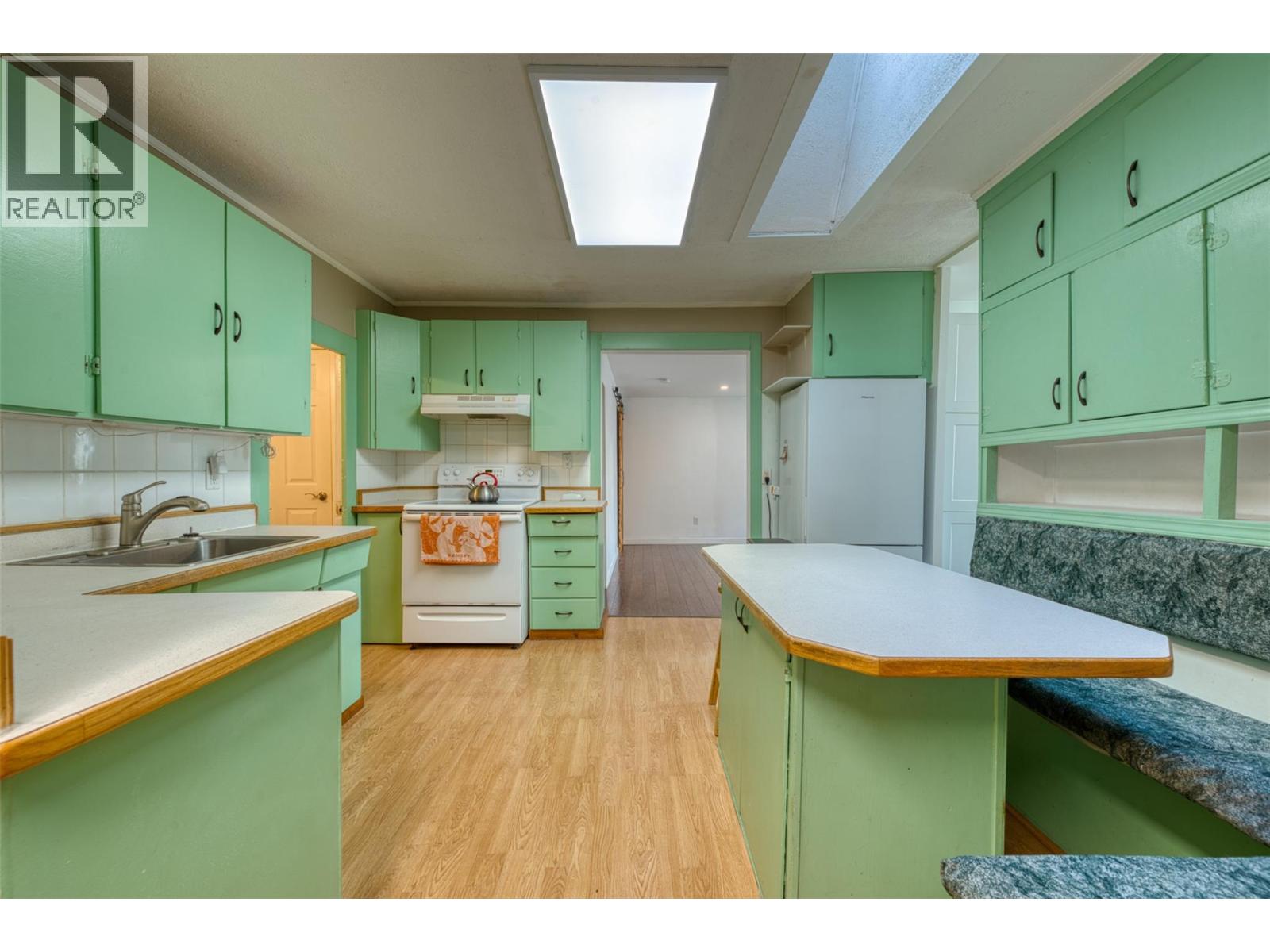 859 Lawson Avenue, Kelowna, British Columbia  V1Y 6S9 - Photo 25 - 10371942