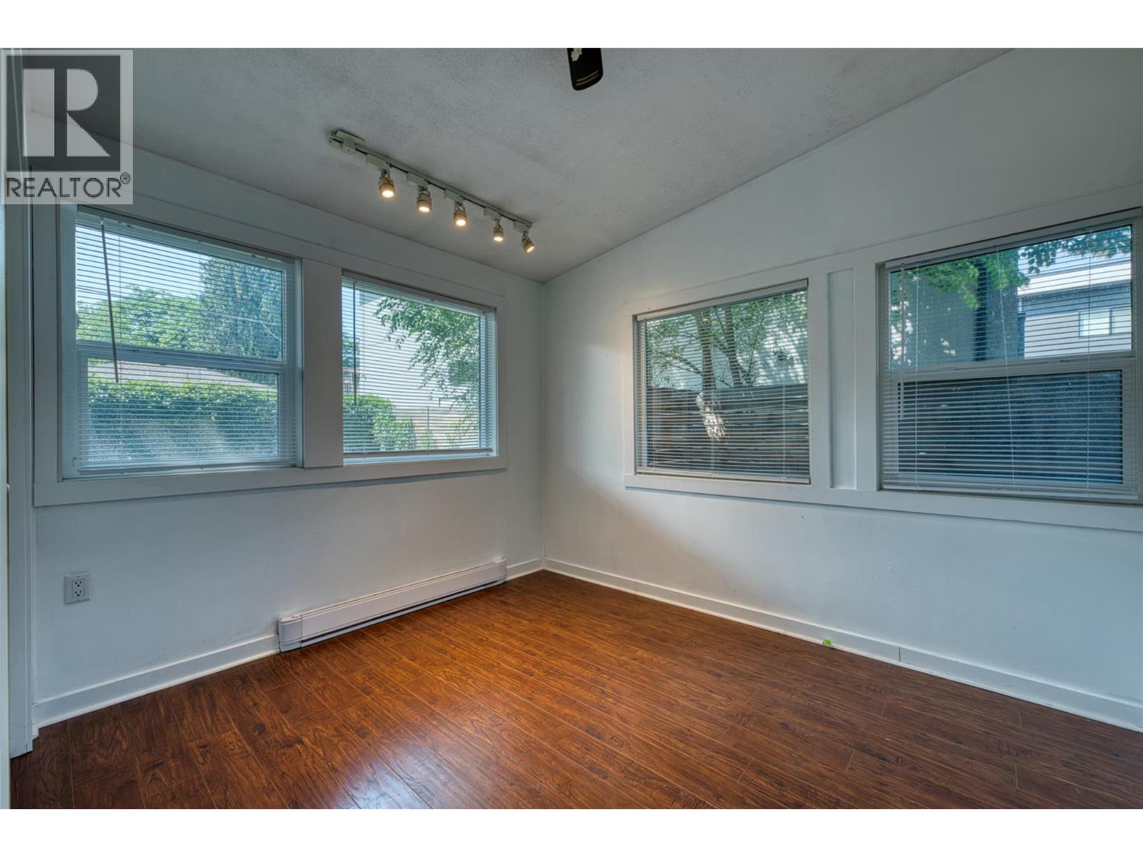 859 Lawson Avenue, Kelowna, British Columbia  V1Y 6S9 - Photo 27 - 10371942