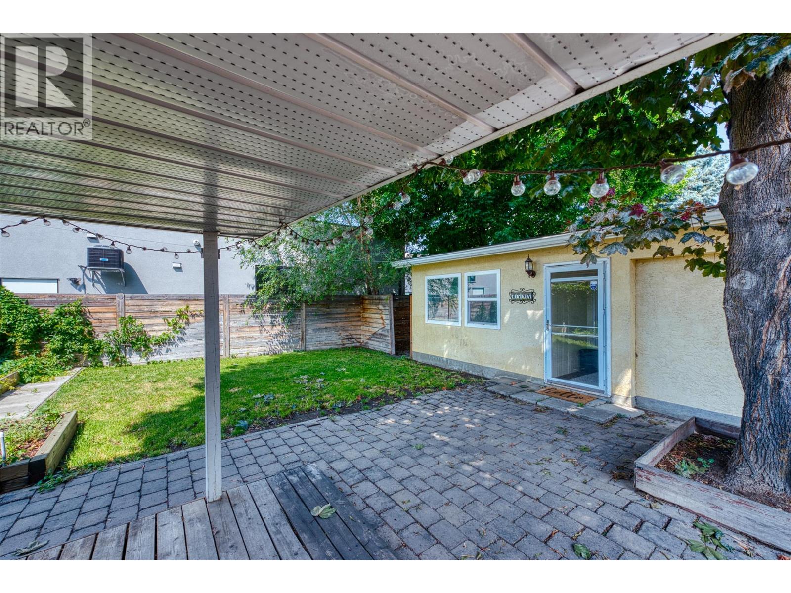 859 Lawson Avenue, Kelowna, British Columbia  V1Y 6S9 - Photo 8 - 10371942