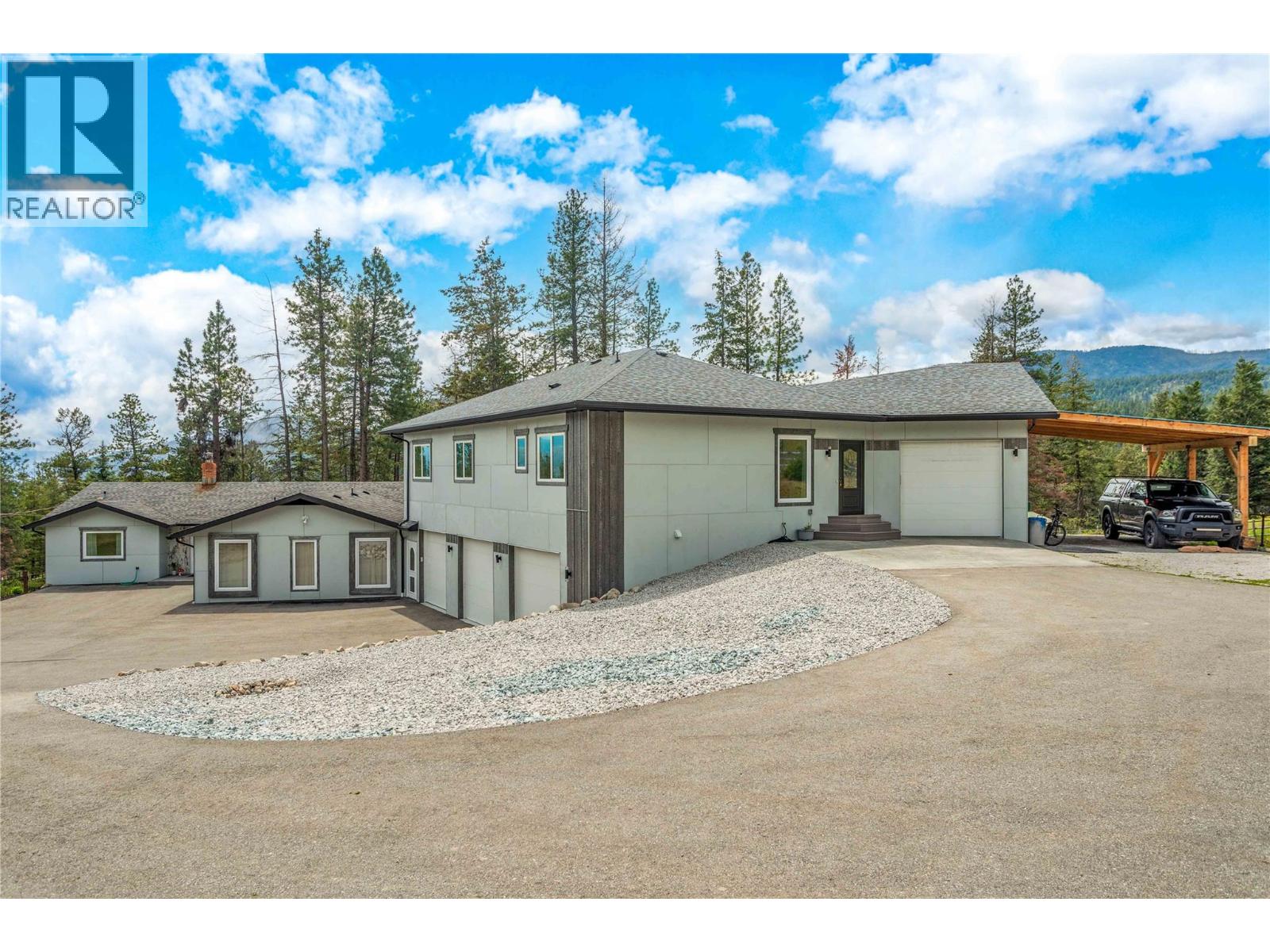 5308 Law Street, Peachland, British Columbia  V0H 1X8 - Photo 4 - 10371894