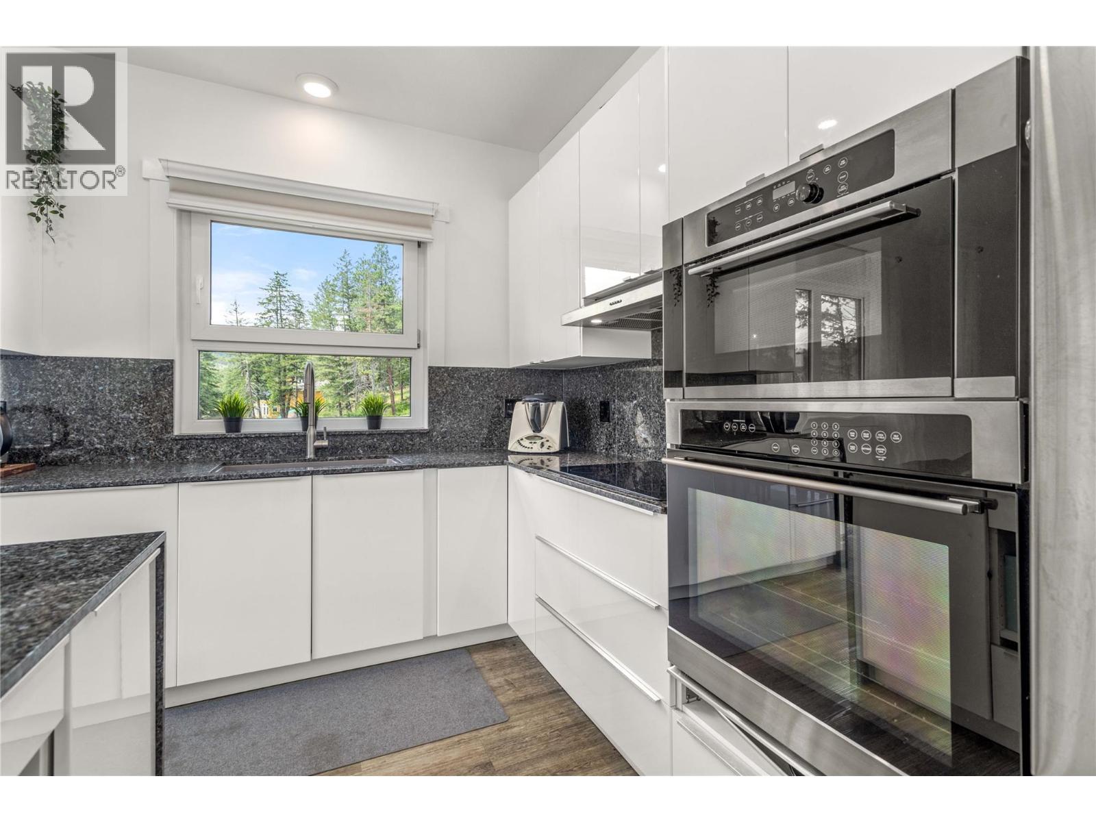 5308 Law Street, Peachland, British Columbia  V0H 1X8 - Photo 56 - 10371894