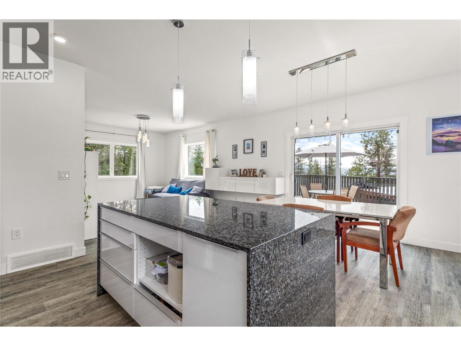 5308 Law Street, Peachland, British Columbia  V0H 1X8 - Photo 58 - 10371894