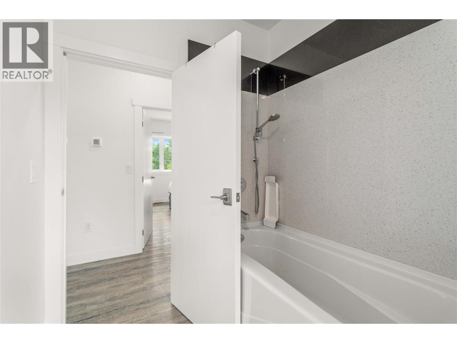 5308 Law Street, Peachland, British Columbia  V0H 1X8 - Photo 65 - 10371894