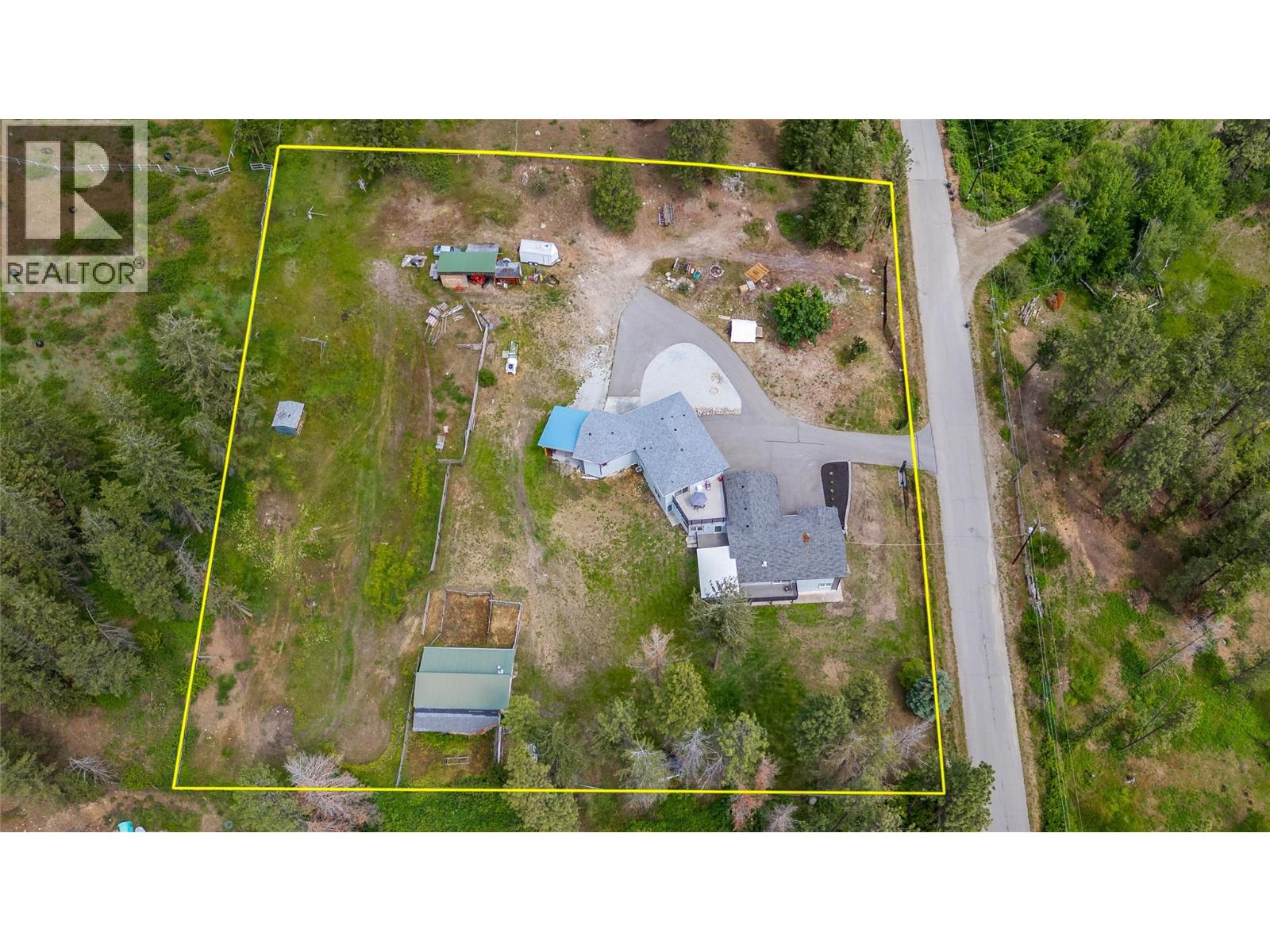 5308 Law Street, Peachland, British Columbia  V0H 1X8 - Photo 8 - 10371894