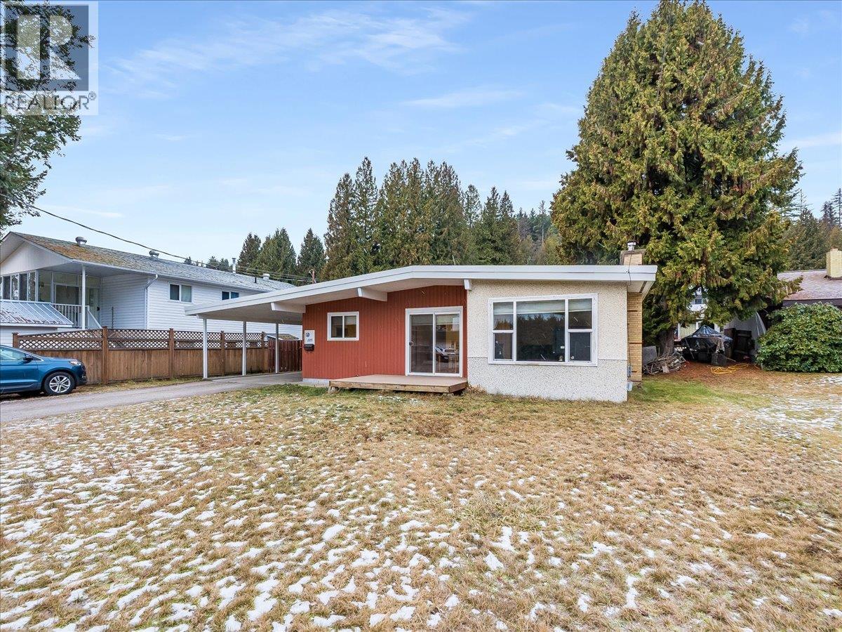 2270 10th Avenue, Castlegar, British Columbia  V1N 2Z7 - Photo 25 - 10372024