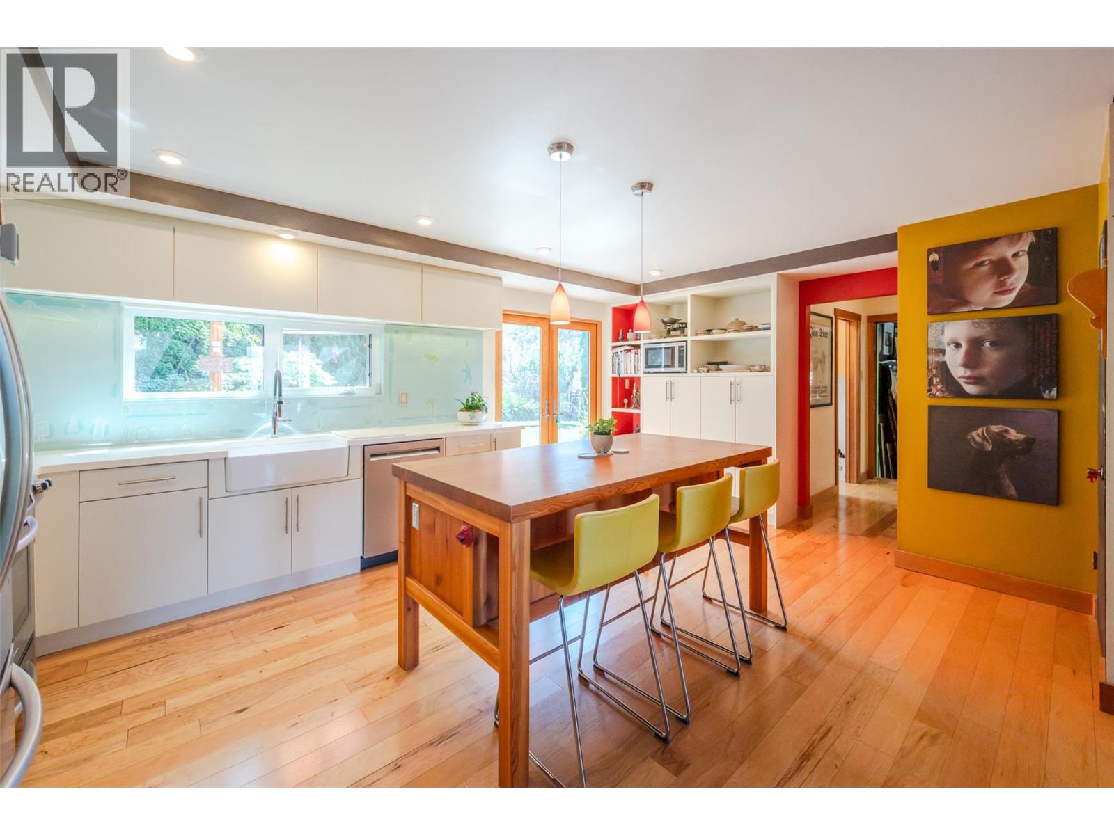 830 Three Mile Road, Penticton, British Columbia  V2A 8T7 - Photo 13 - 10371936