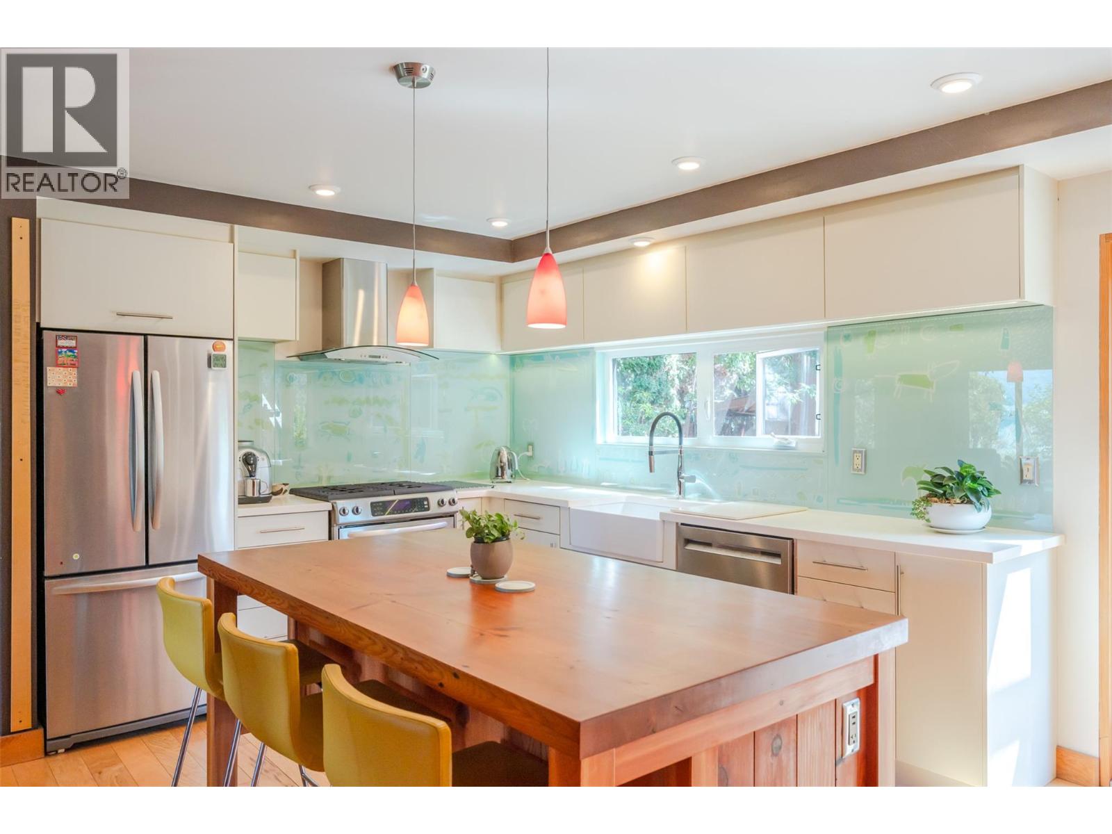 830 Three Mile Road, Penticton, British Columbia  V2A 8T7 - Photo 21 - 10371936