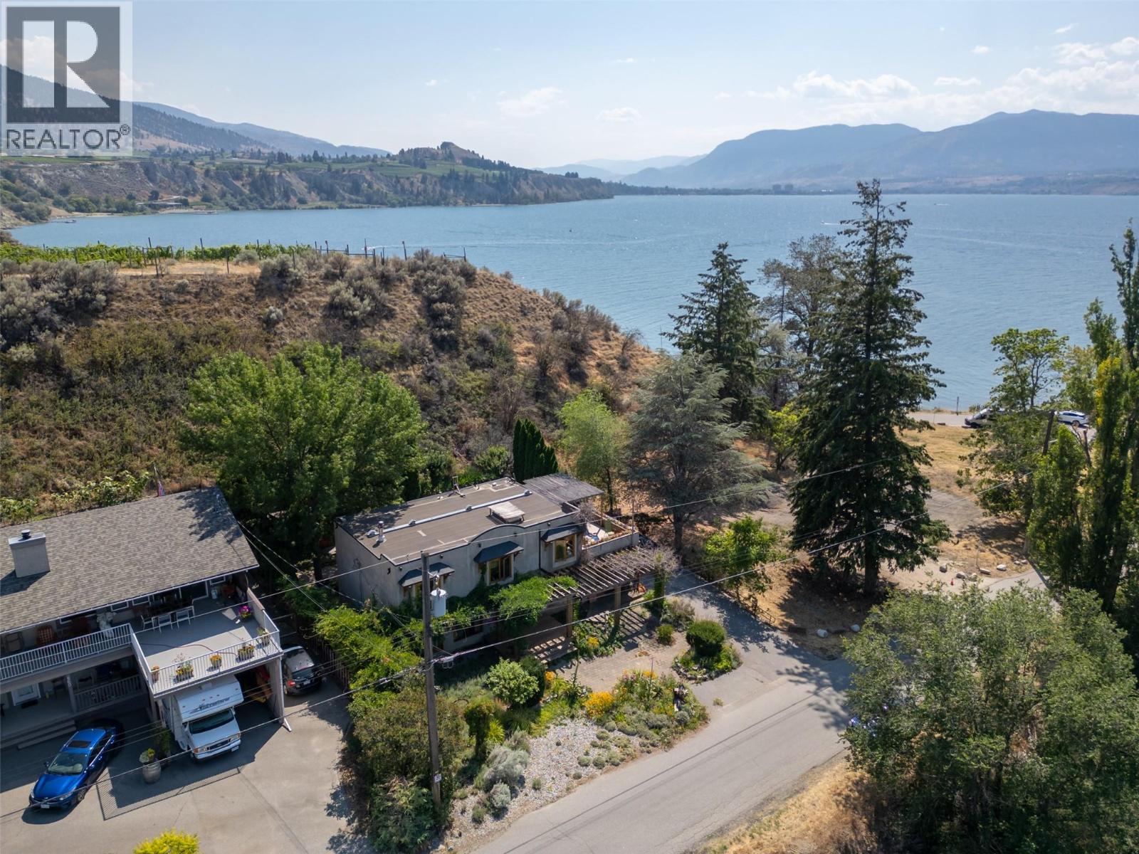 830 Three Mile Road, Penticton, British Columbia  V2A 8T7 - Photo 5 - 10371936