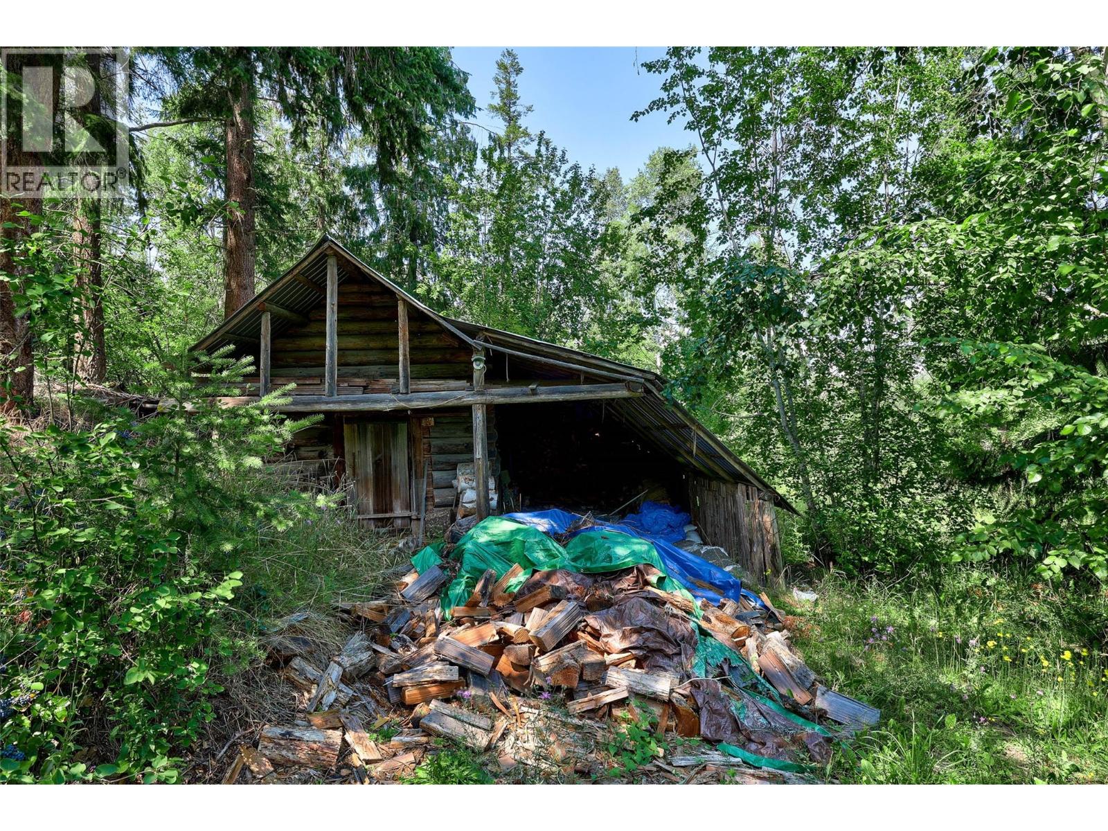 228 Webb Road, Little Fort, British Columbia  V0E 2C0 - Photo 27 - 10371912