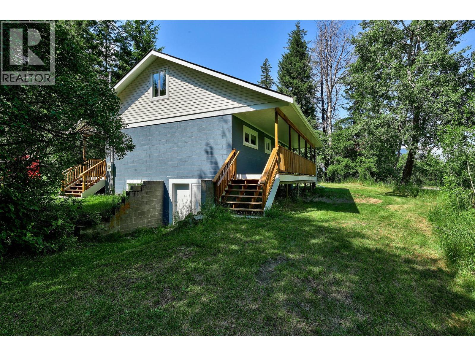 228 Webb Road, Little Fort, British Columbia  V0E 2C0 - Photo 4 - 10371912