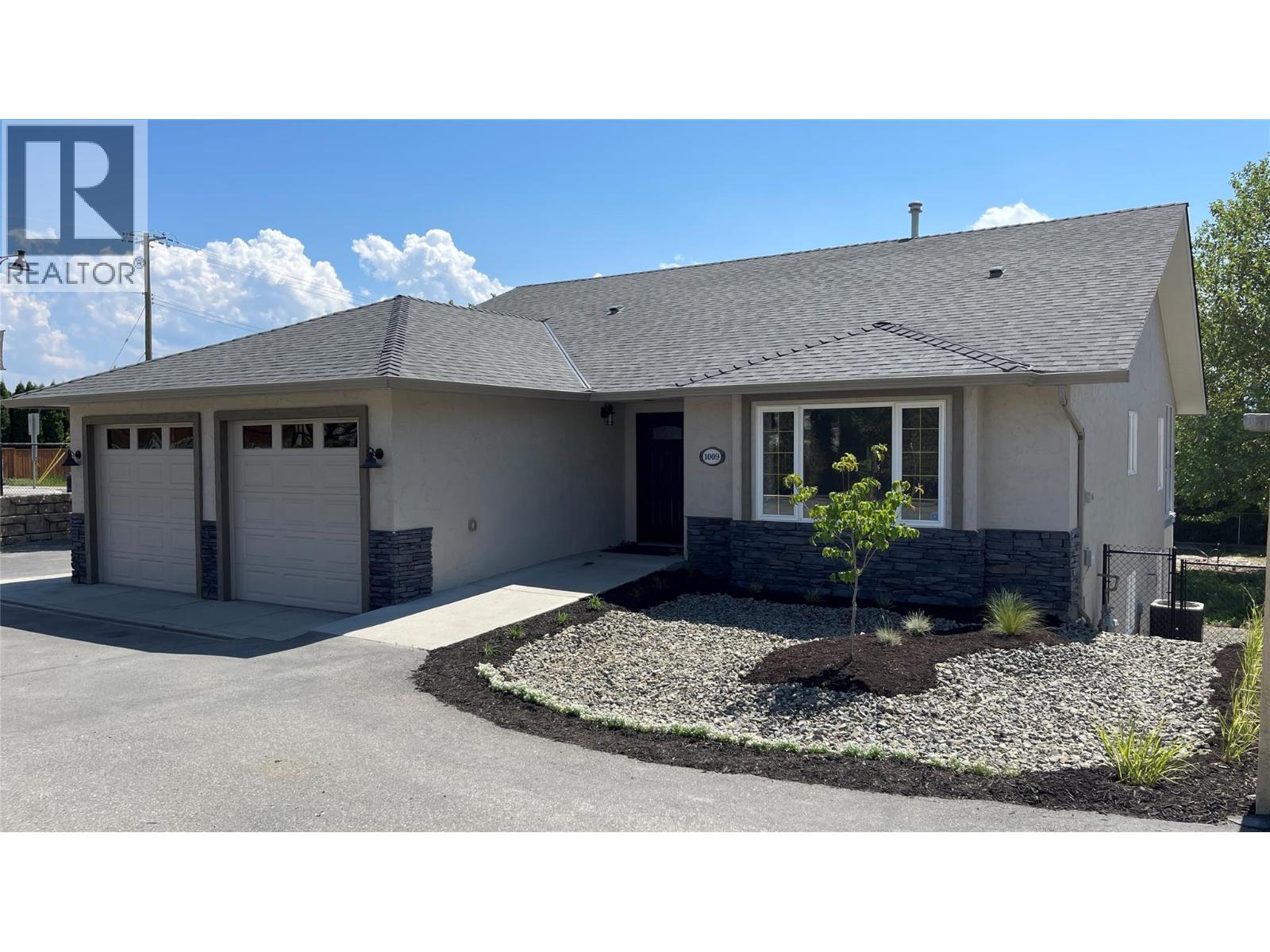 1009 Hudson Road, West Kelowna, British Columbia  V1Z 1J2 - Photo 2 - 10372116