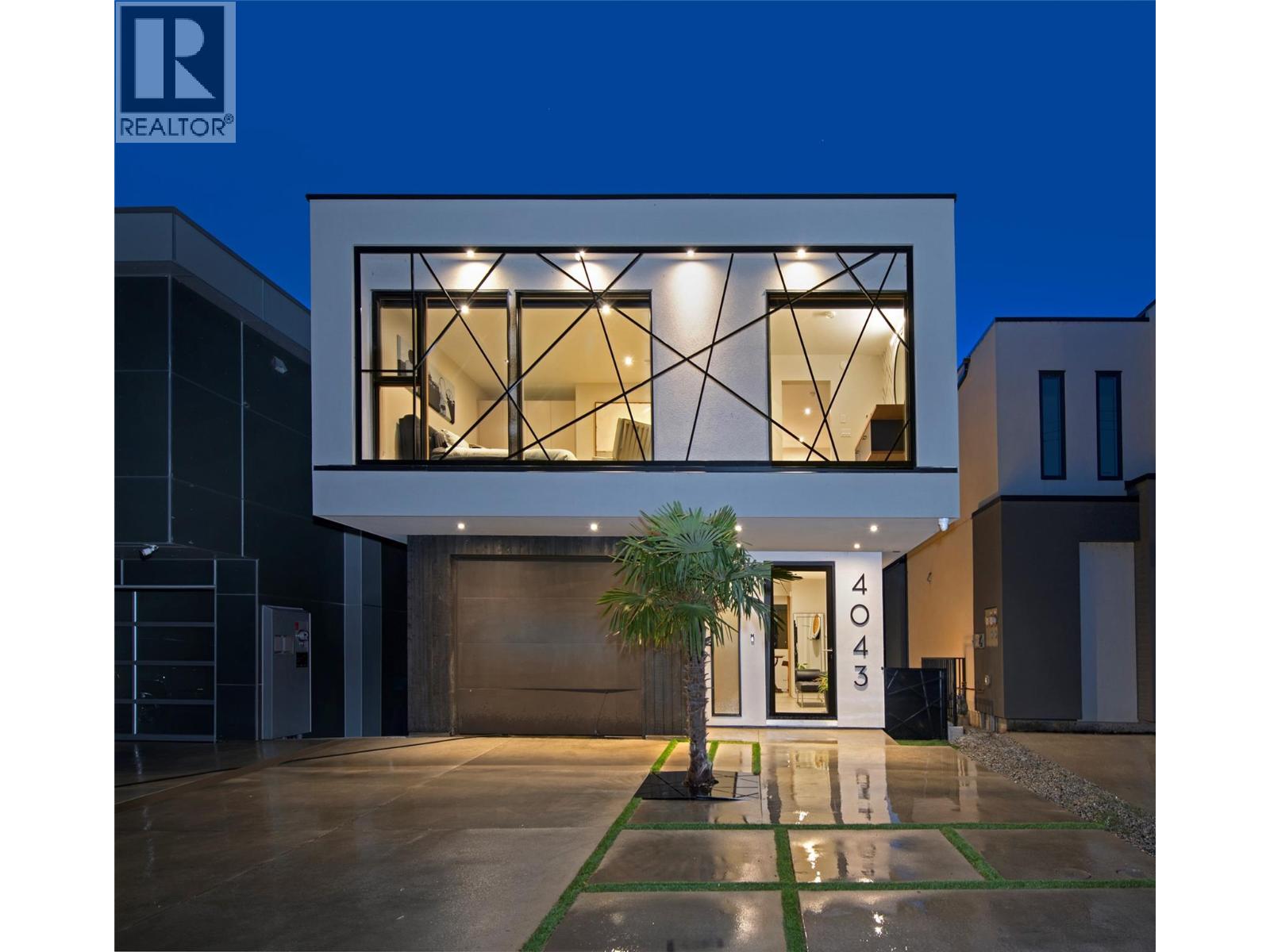 4043 Lakeside Road, Penticton, British Columbia  V2A 8W3 - Photo 1 - 10372066