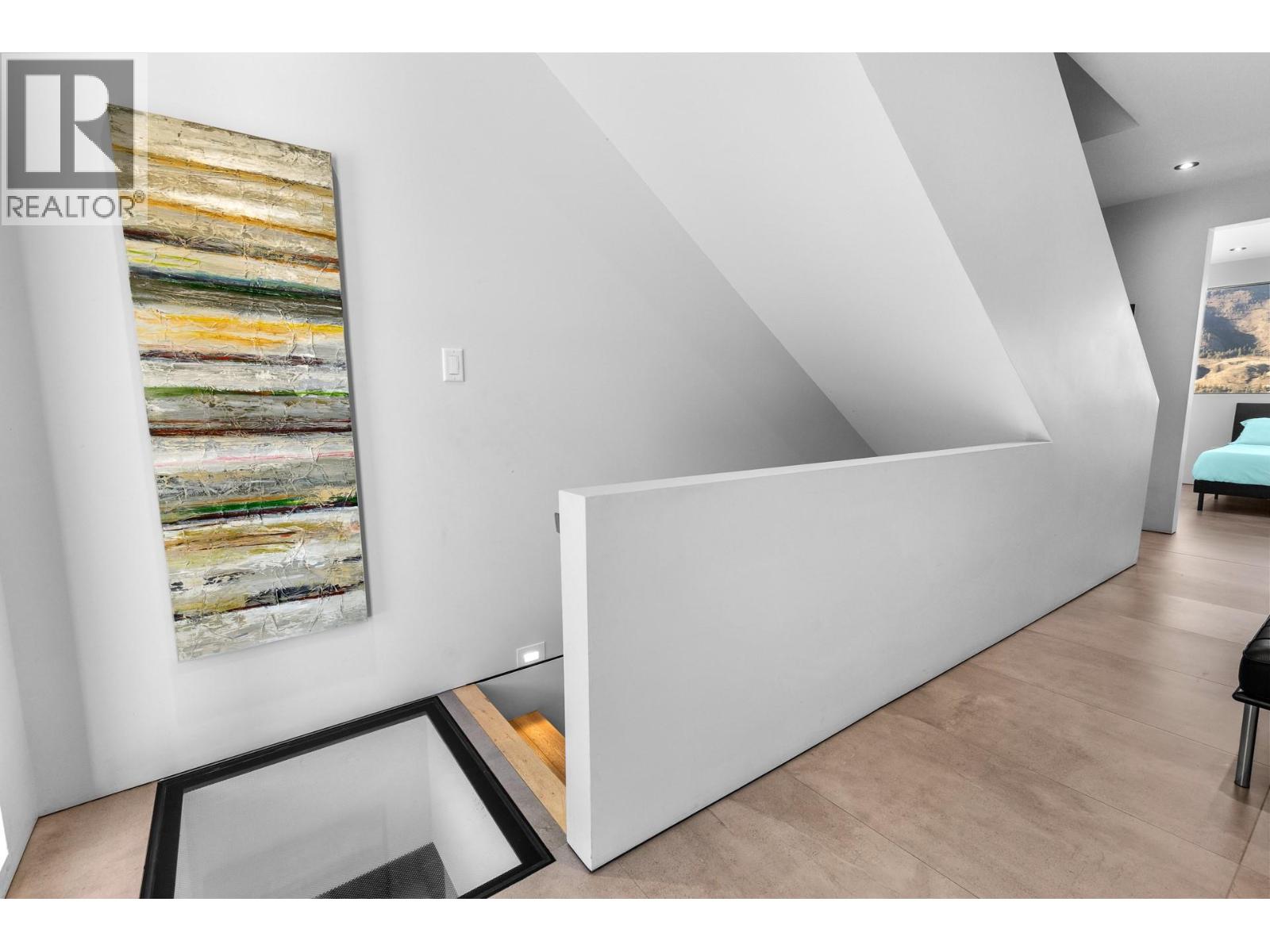 4043 Lakeside Road, Penticton, British Columbia  V2A 8W3 - Photo 20 - 10372066