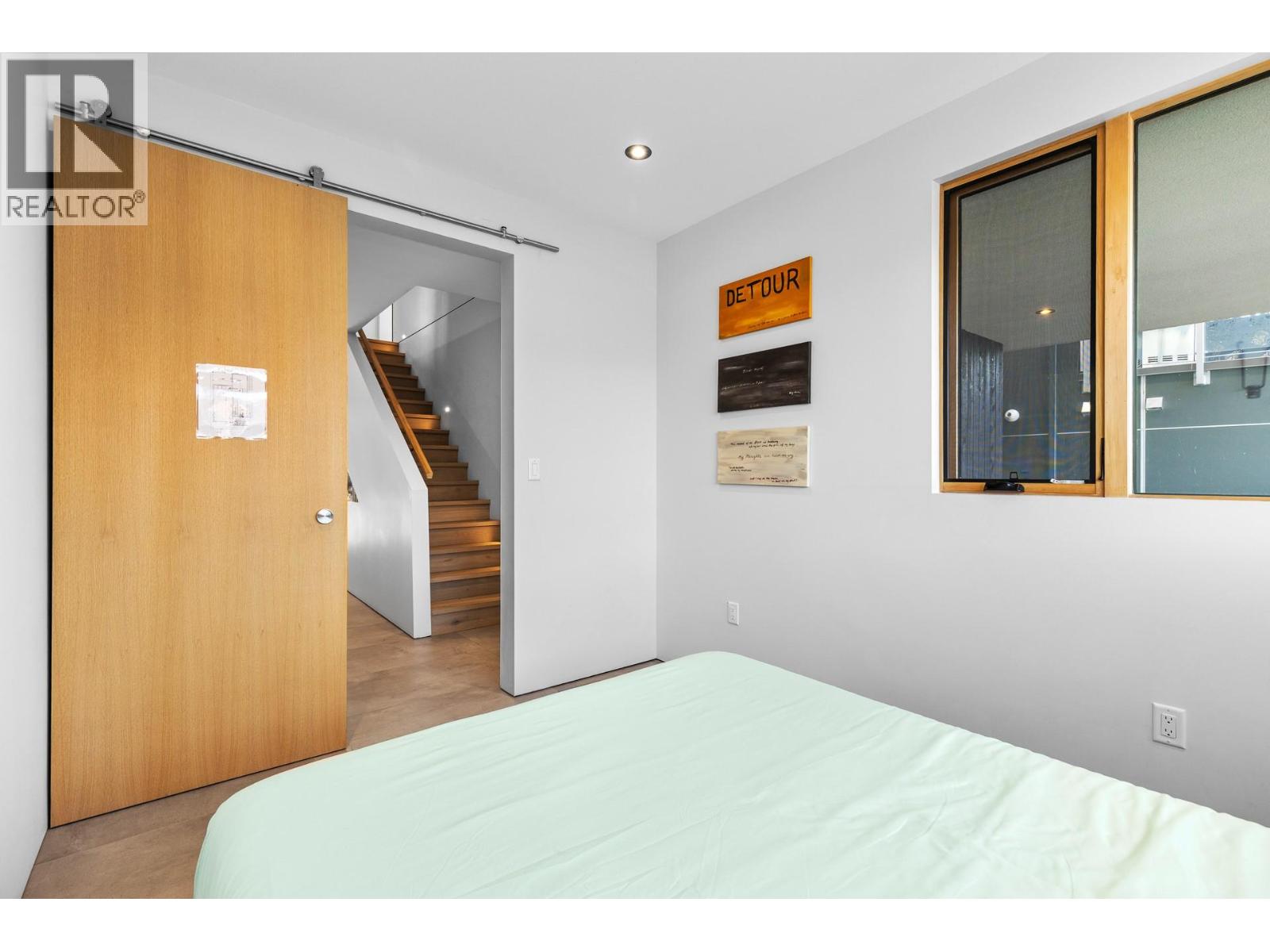 4043 Lakeside Road, Penticton, British Columbia  V2A 8W3 - Photo 23 - 10372066